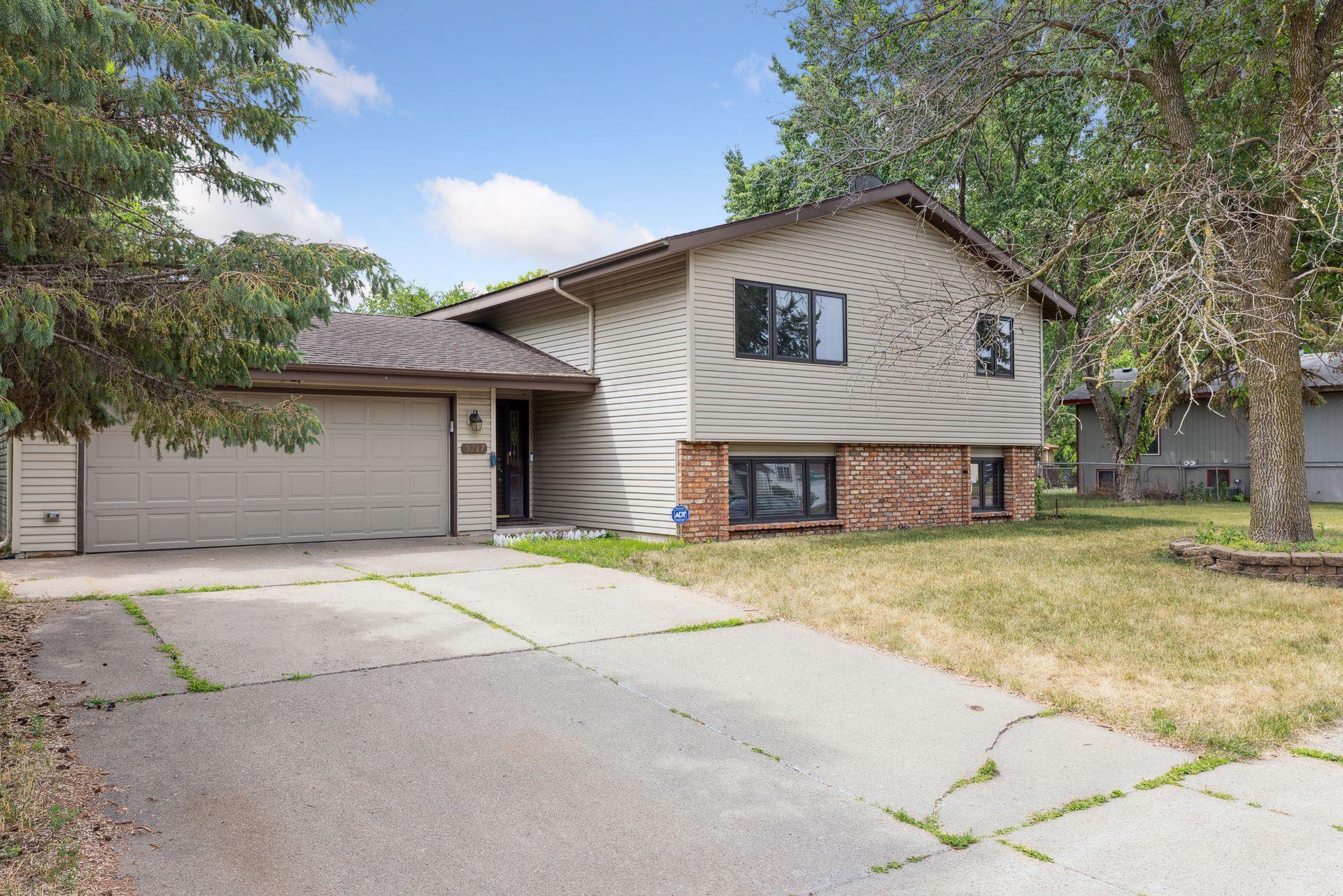 View of Residential at 3217 74th Avenue, Brooklyn Park MN 55443, Brooklyn Park - Mike Wilen | Minnesota Team Real Estate