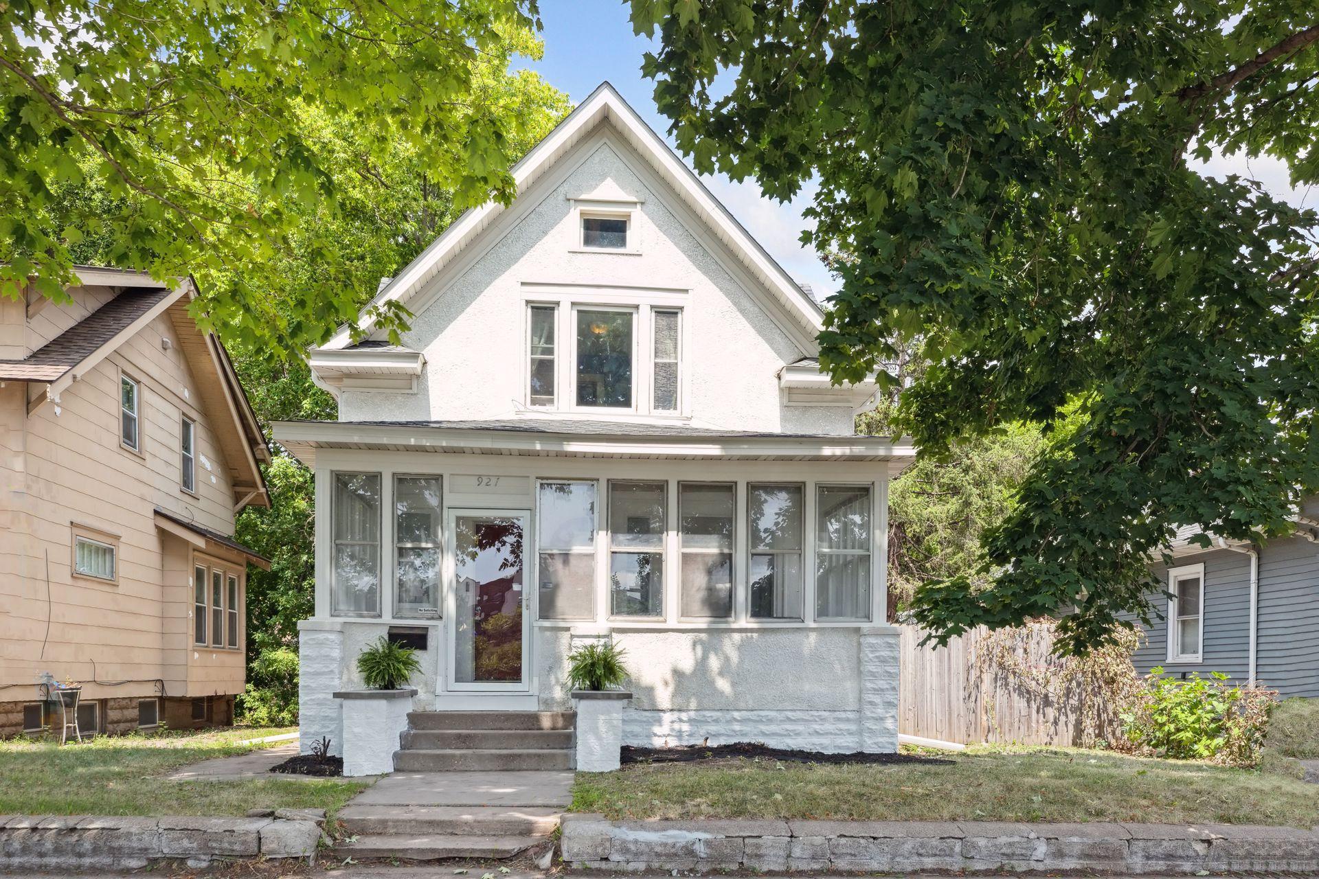 View of Residential at 927 Saint Anthony Avenue, Saint Paul MN 55104, Saint Paul - Mike Wilen | Minnesota Team Real Estate