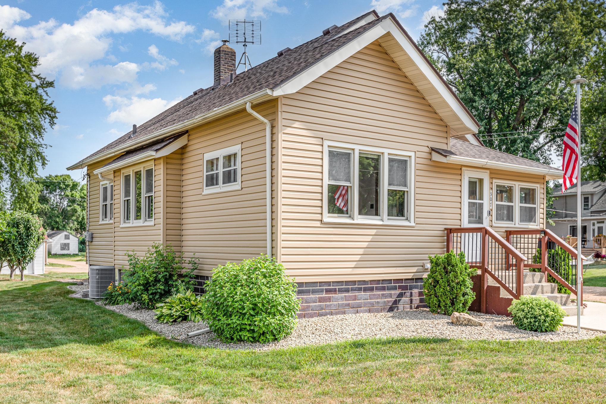 View of Residential at 307 Oak Avenue, Montgomery MN 56069, Montgomery - Mike Wilen | Minnesota Team Real Estate