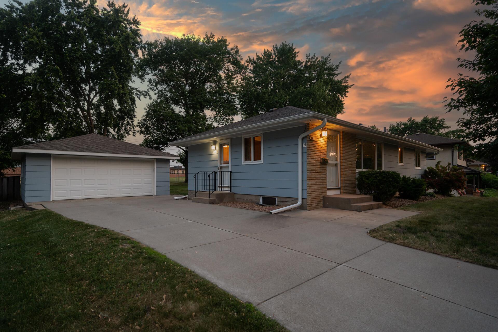 View of Residential at 141 Maplewood Drive, Bloomington MN 55420, Bloomington - Mike Wilen | Minnesota Team Real Estate