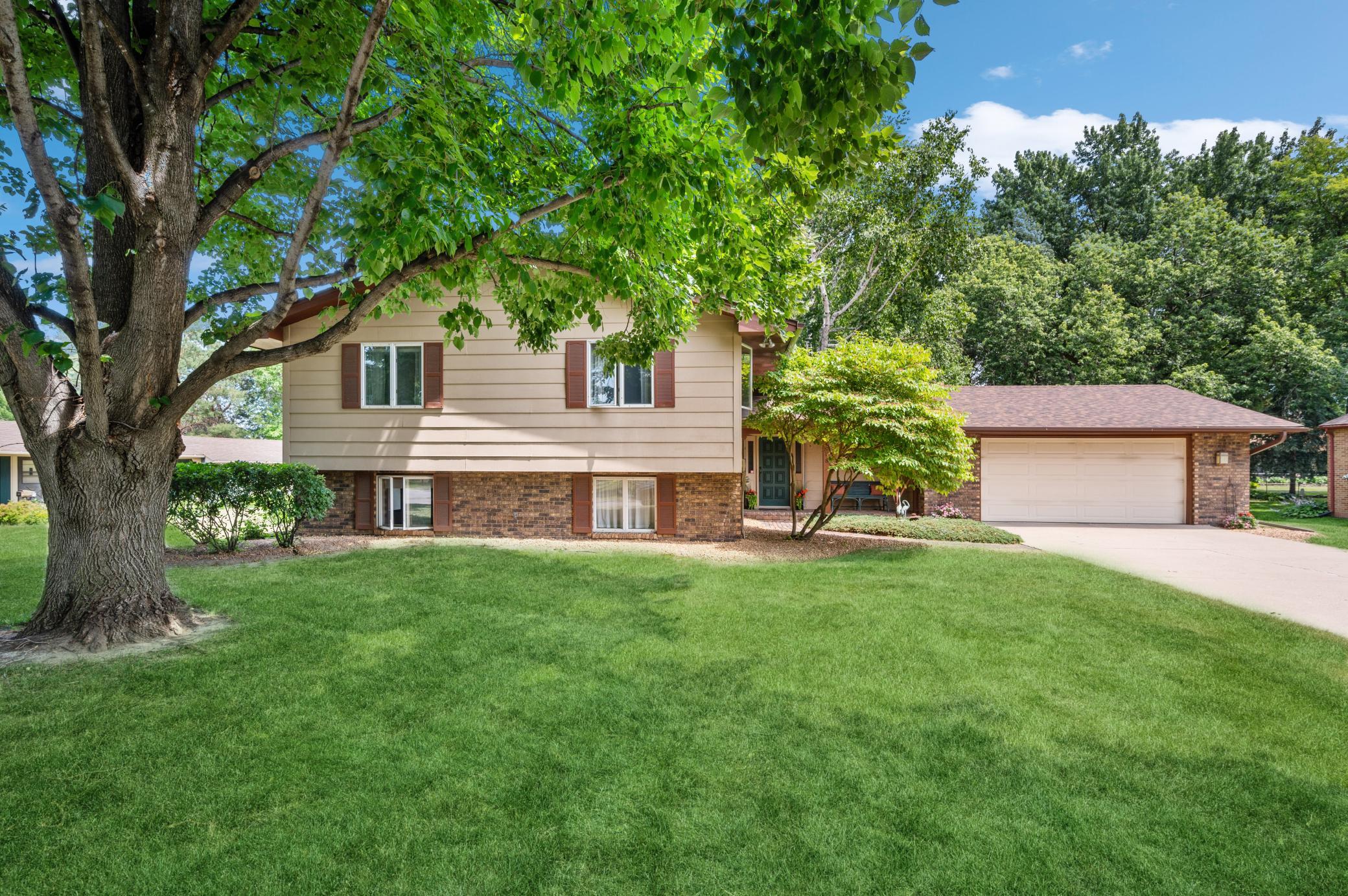 View of Residential at 1948 Kenwood Drive, Maplewood MN 55117, Maplewood - Mike Wilen | Minnesota Team Real Estate