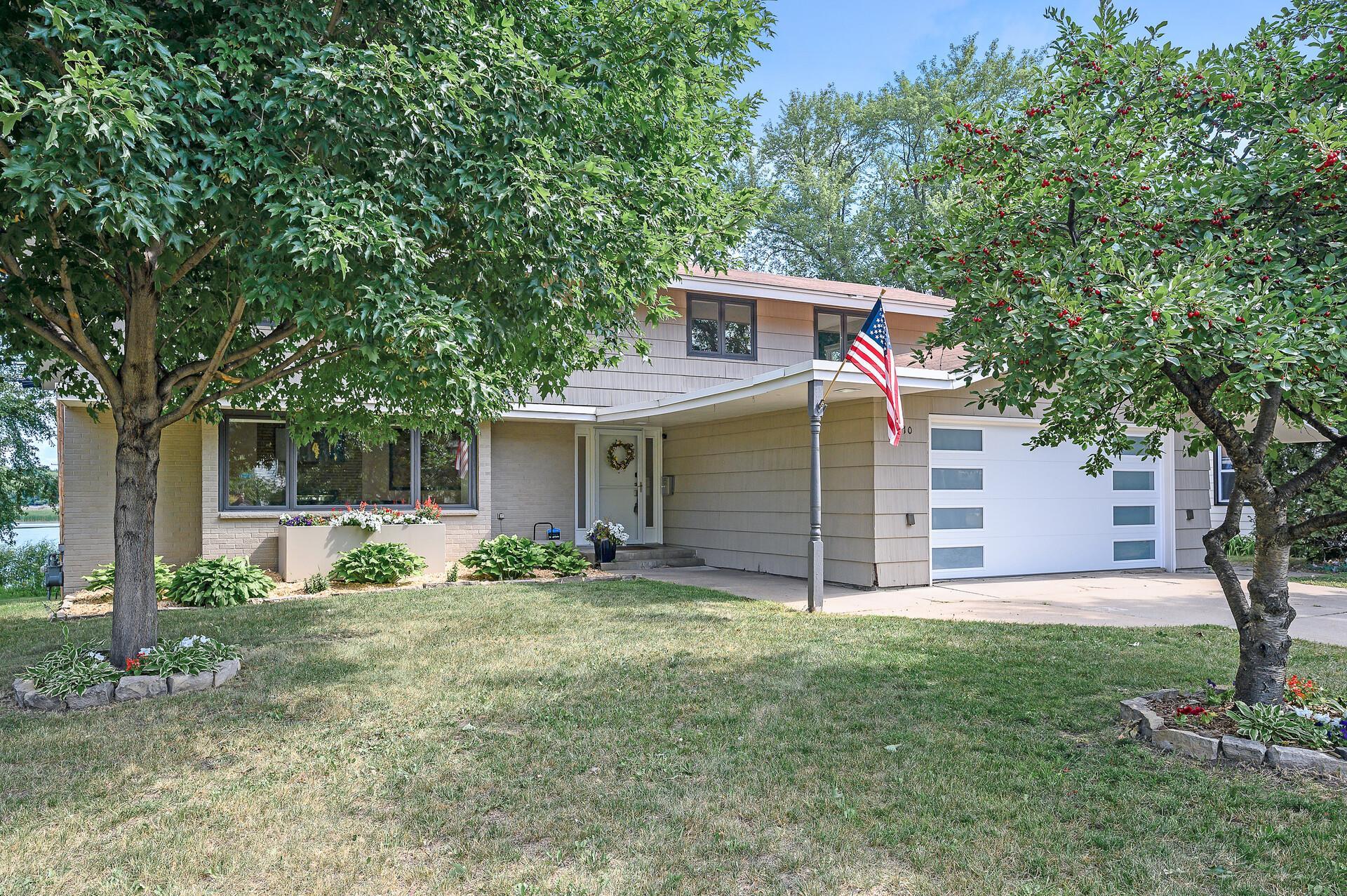 View of Residential at 3210 46th Avenue, Robbinsdale MN 55422, Robbinsdale - Mike Wilen | Minnesota Team Real Estate