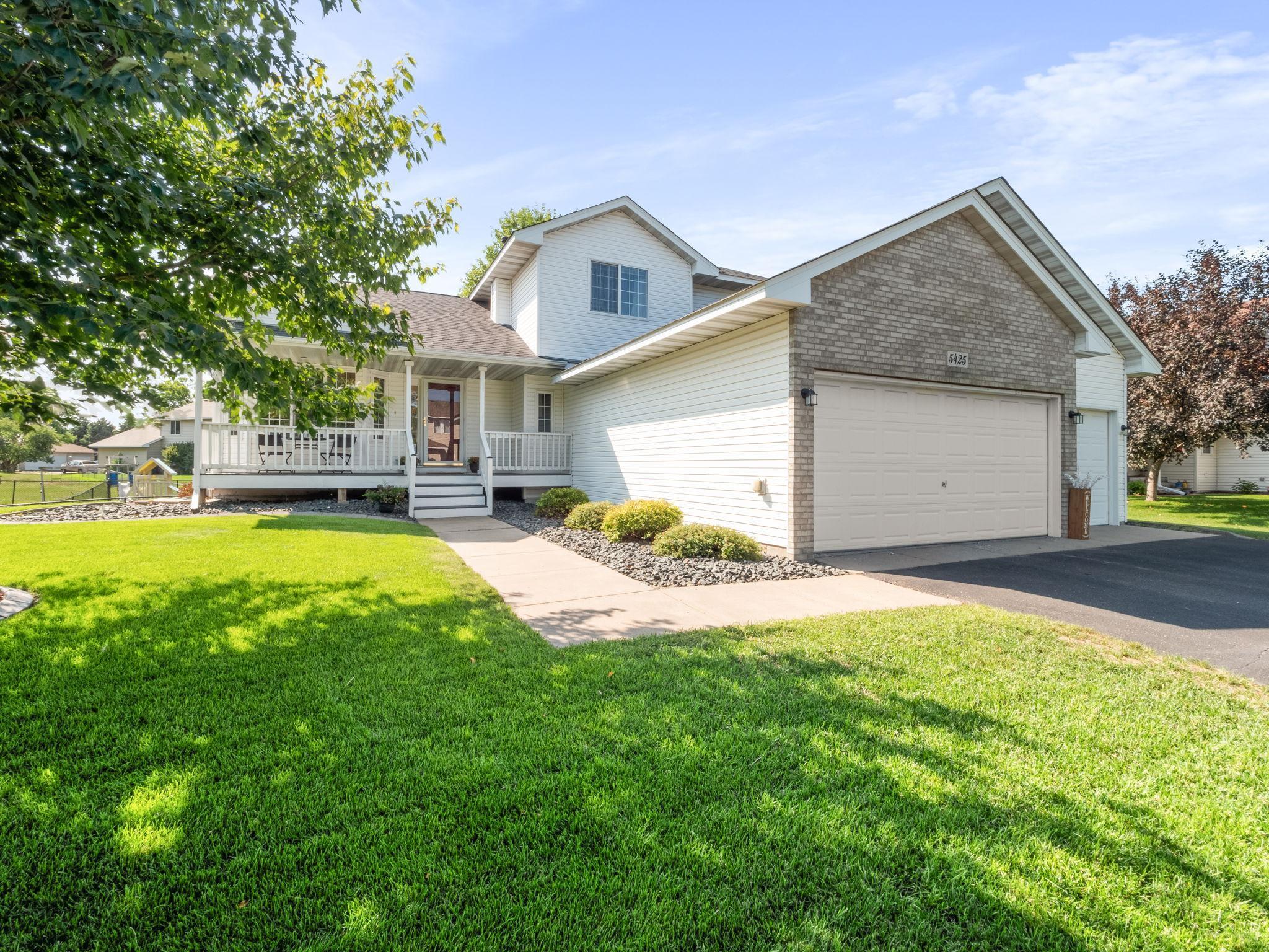 View of Residential at 5425 Kings Circle, Brooklyn Park MN 55443, Brooklyn Park - Mike Wilen | Minnesota Team Real Estate