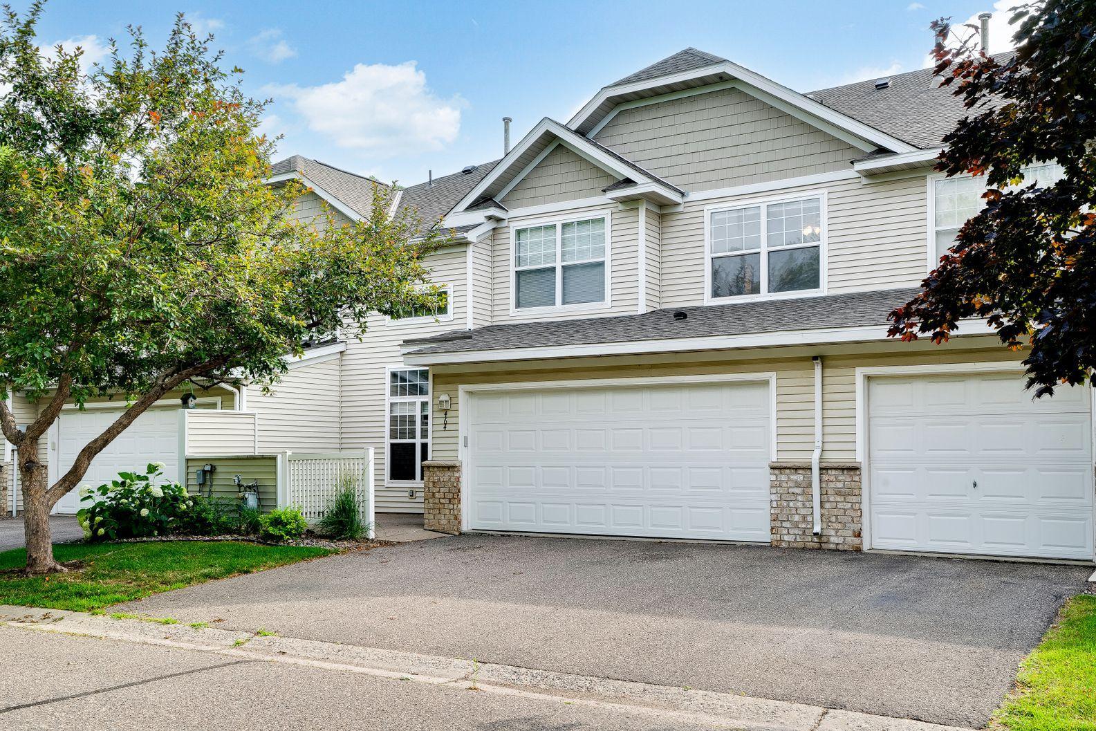 View of Residential at 464 Hickory Lane, Oakdale MN 55128, Oakdale - Mike Wilen | Minnesota Team Real Estate