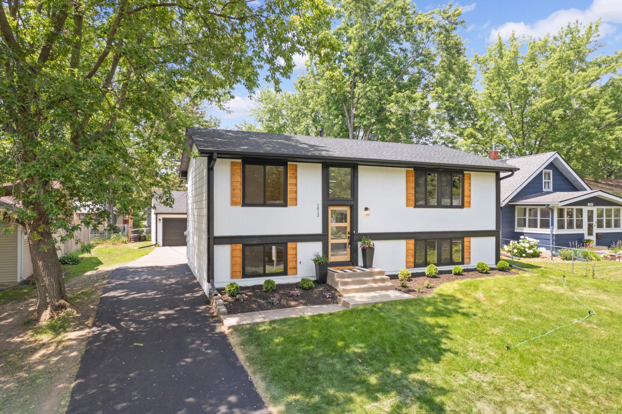 View of Residential at 1013 Sumter Avenue, Golden Valley MN 55427, Golden Valley - Mike Wilen | Minnesota Team Real Estate