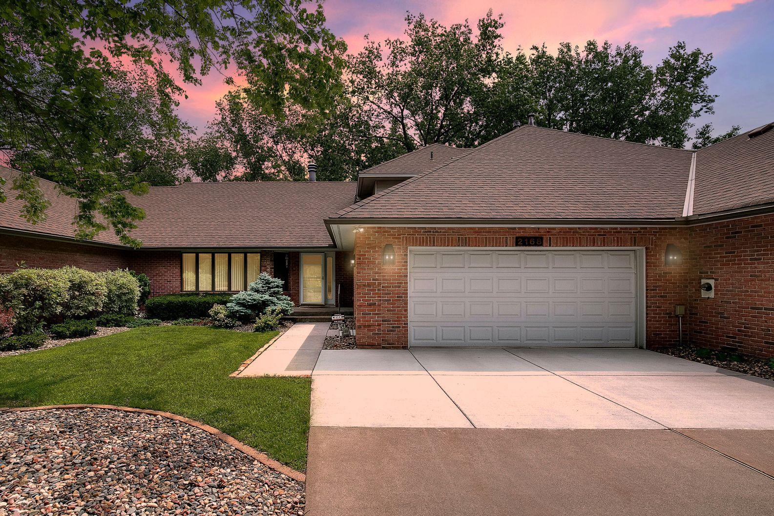 View of Residential at 2168 Ferris Lane, Roseville MN 55113, Roseville - Mike Wilen | Minnesota Team Real Estate