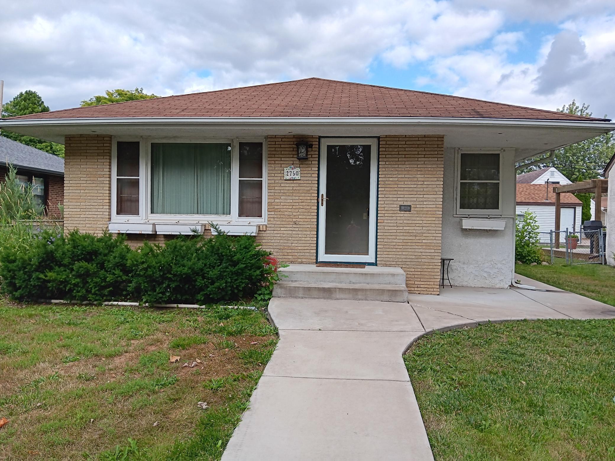 View of Residential at 2750 York Avenue, Robbinsdale MN 55422, Robbinsdale - Mike Wilen | Minnesota Team Real Estate