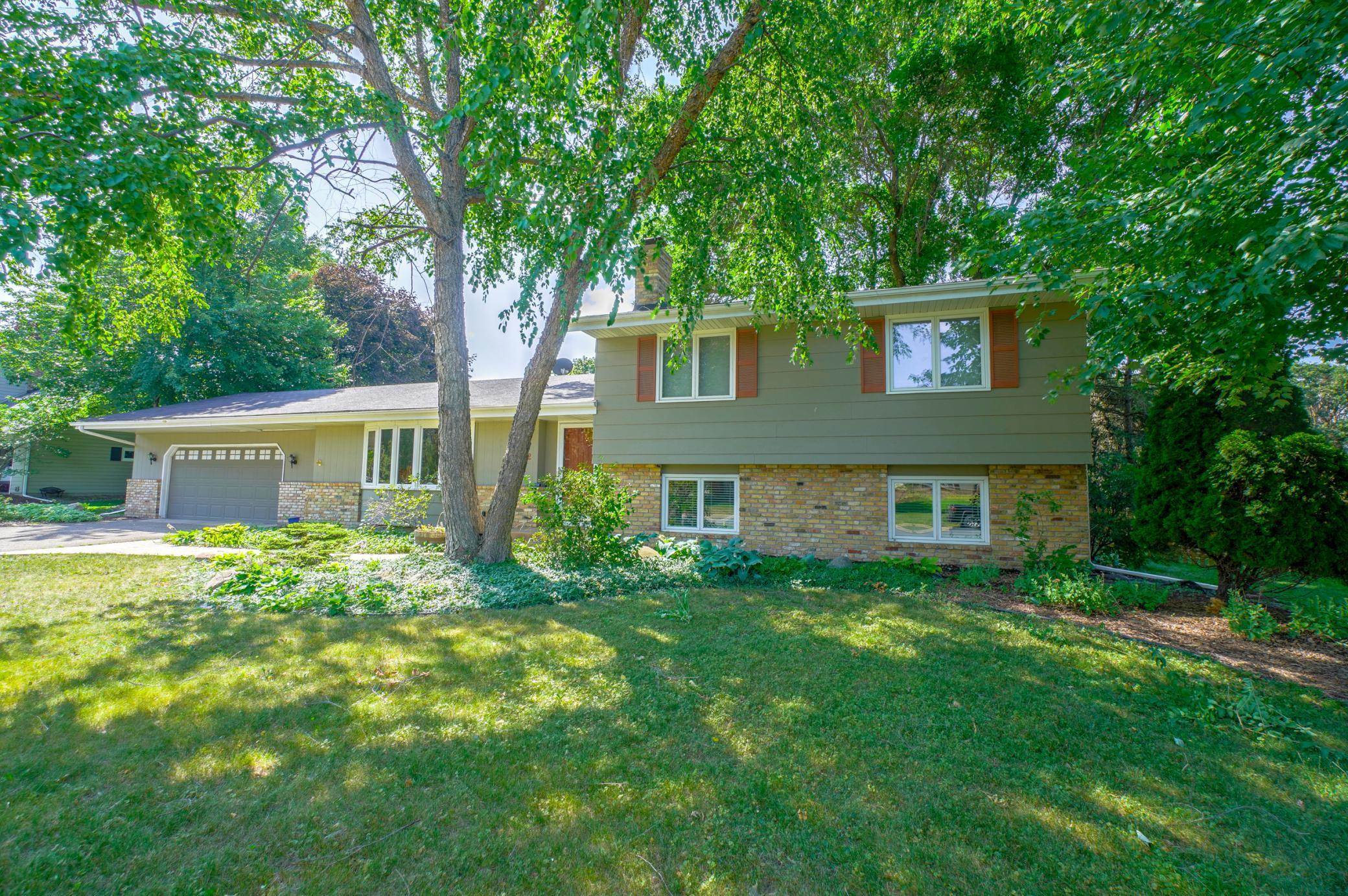 View of Residential at 902 Cheri Lane, Mendota Heights MN 55120, Mendota Heights - Mike Wilen | Minnesota Team Real Estate