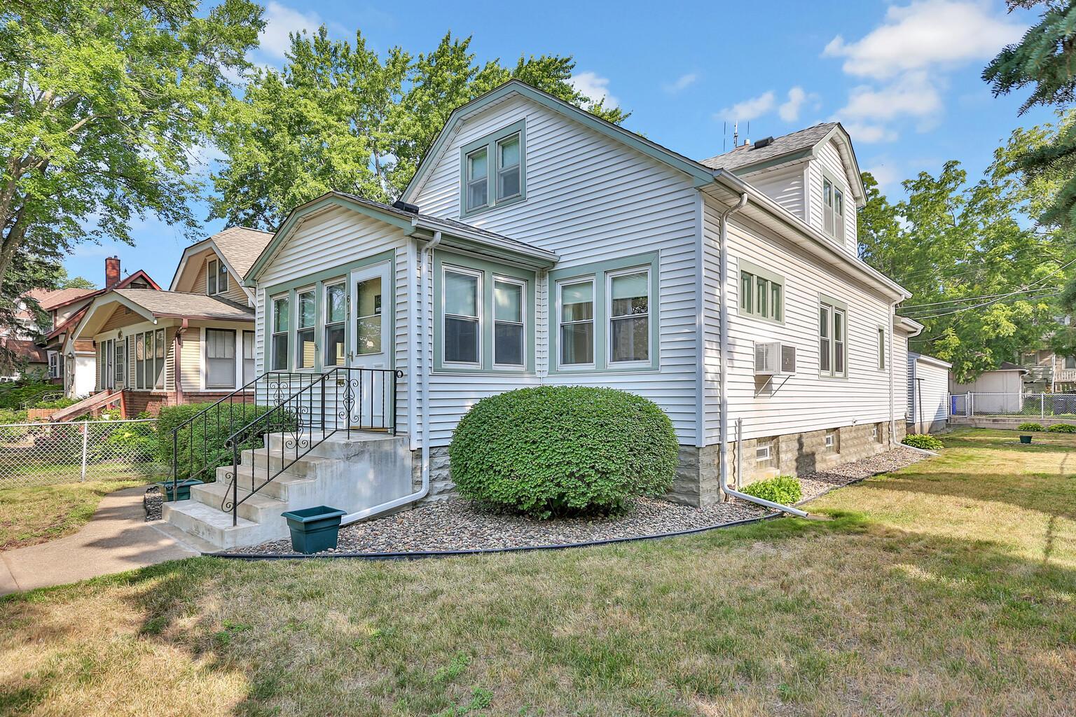 View of Residential at 617 Geranium Avenue, Saint Paul MN 55130, Saint Paul - Mike Wilen | Minnesota Team Real Estate