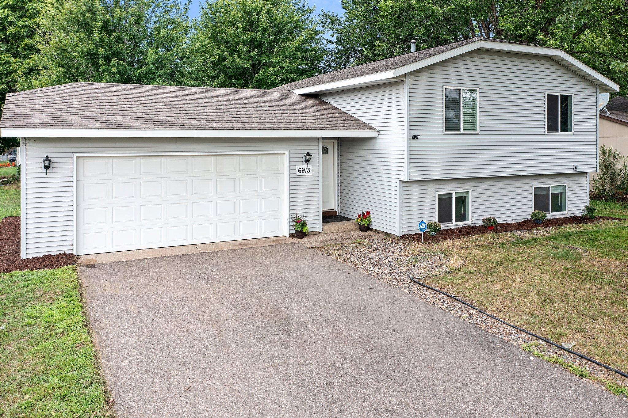 View of Residential at 6913 Grimes Avenue, Brooklyn Center MN 55429, Brooklyn Center - Mike Wilen | Minnesota Team Real Estate