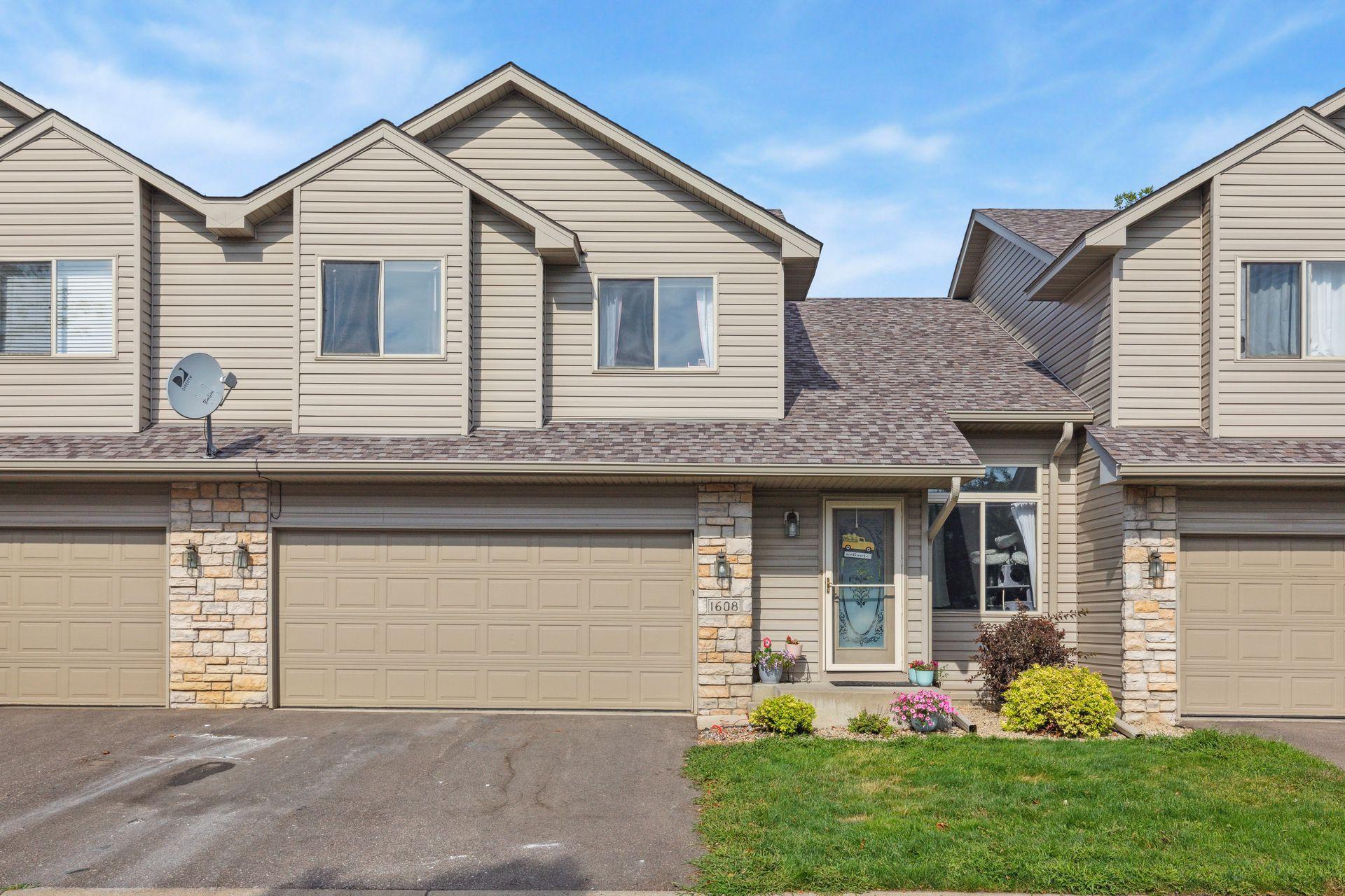 View of Residential at 1608 Wexford Lane, Shakopee MN 55379, Shakopee - Mike Wilen | Minnesota Team Real Estate