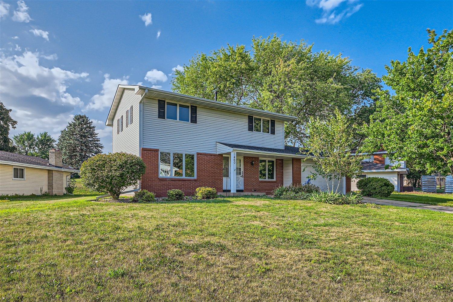 View of Residential at 1460 Woodhill Drive, Woodbury MN 55125, Woodbury - Mike Wilen | Minnesota Team Real Estate