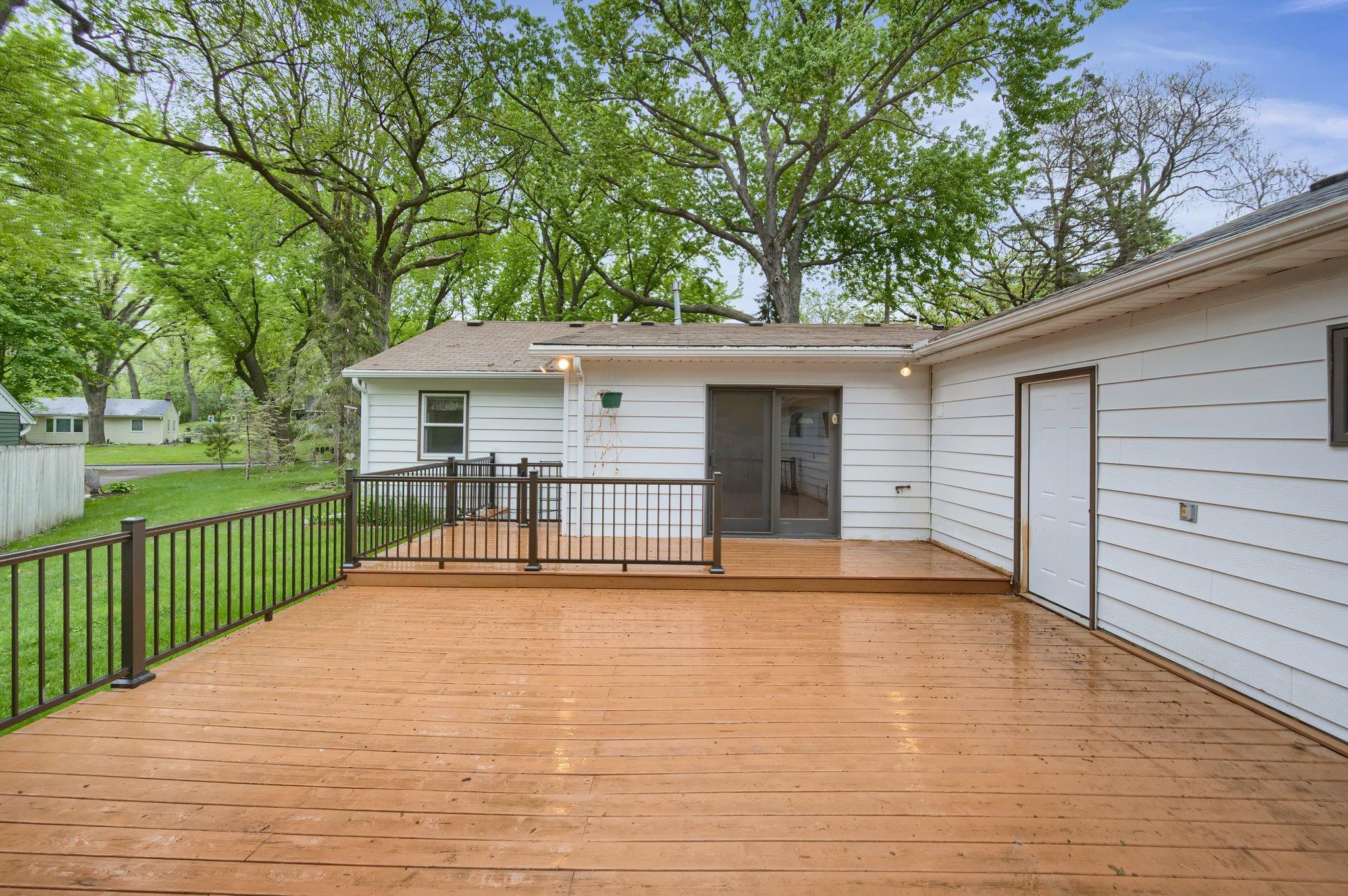 View of Residential at 15601 Sunset Road, Minnetonka MN 55345, Minnetonka - Mike Wilen | Minnesota Team Real Estate