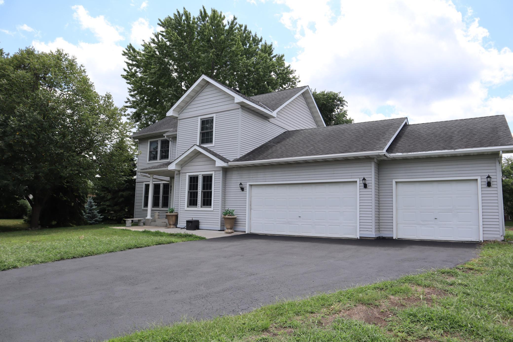 View of Residential at 821 Bellvue Lane, Brooklyn Center MN 55430, Brooklyn Center - Mike Wilen | Minnesota Team Real Estate