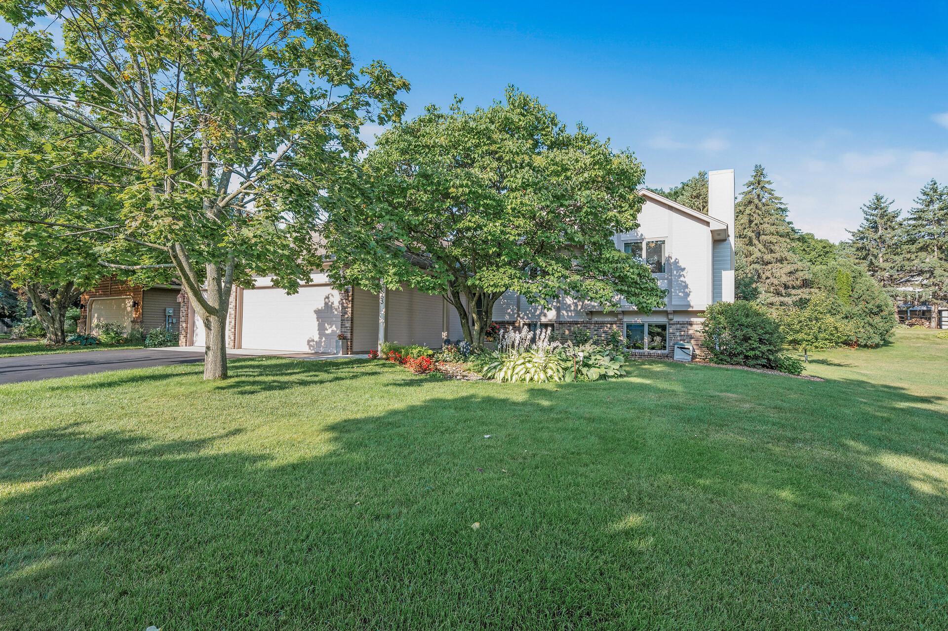 View of Residential at 8853 Pinehurst Circle, Woodbury MN 55125, Woodbury - Mike Wilen | Minnesota Team Real Estate