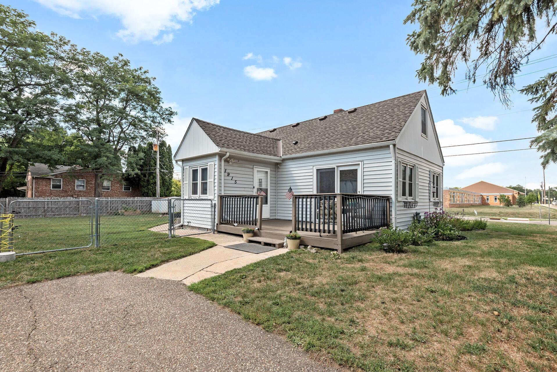 View of Residential at 1915 Manton Street, Maplewood MN 55109, Maplewood - Mike Wilen | Minnesota Team Real Estate