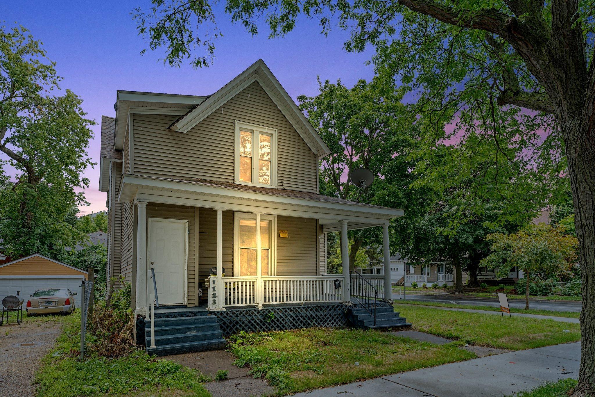 View of Residential Income at 1123 25th Avenue, Minneapolis MN 55411, Minneapolis - Mike Wilen | Minnesota Team Real Estate