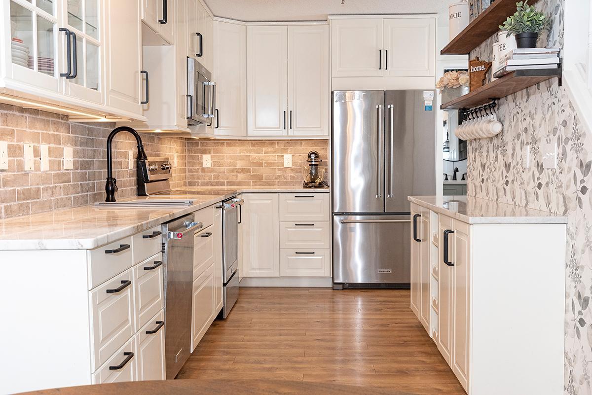 View of Residential at 18075 Settlers Way, Eden Prairie MN 55347, Eden Prairie - Mike Wilen | Minnesota Team Real Estate