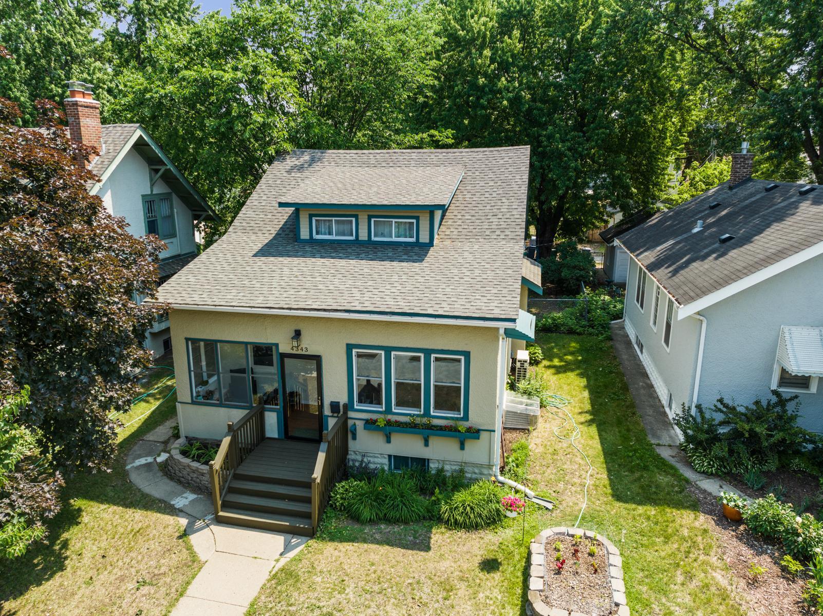 View of Residential at 4343 Grand Avenue, Minneapolis MN 55409, Minneapolis - Mike Wilen | Minnesota Team Real Estate