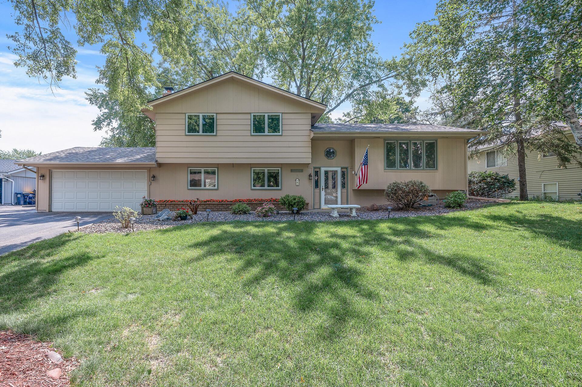 View of Residential at 3209 Country Wood Drive, Burnsville MN 55337, Burnsville - Mike Wilen | Minnesota Team Real Estate