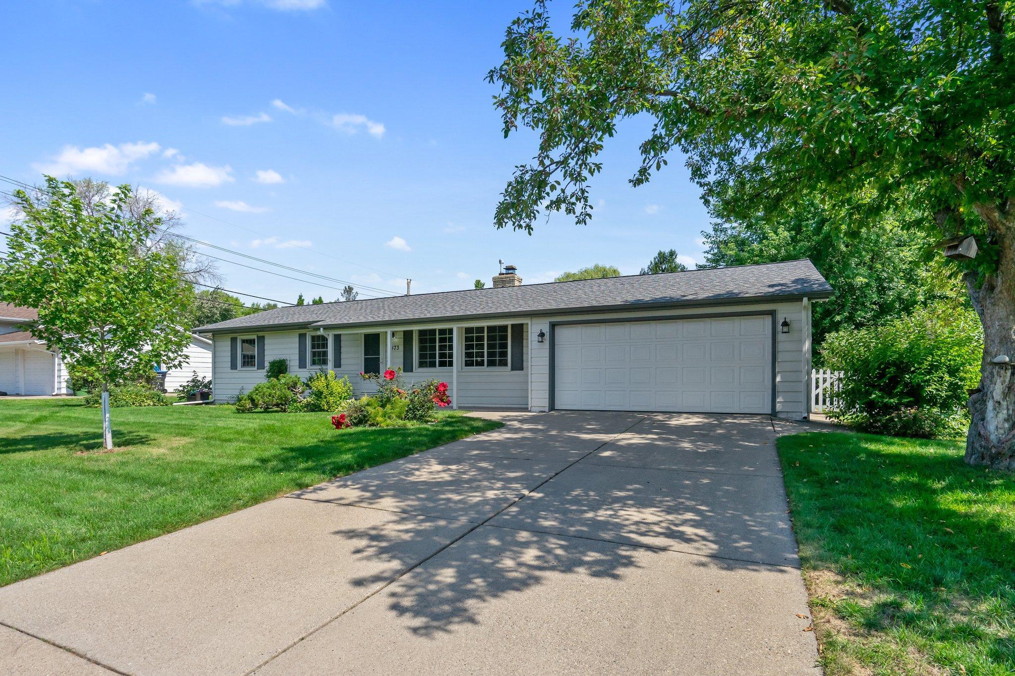 View of Residential at 2473 Stanbridge Avenue, Roseville MN 55113, Roseville - Mike Wilen | Minnesota Team Real Estate