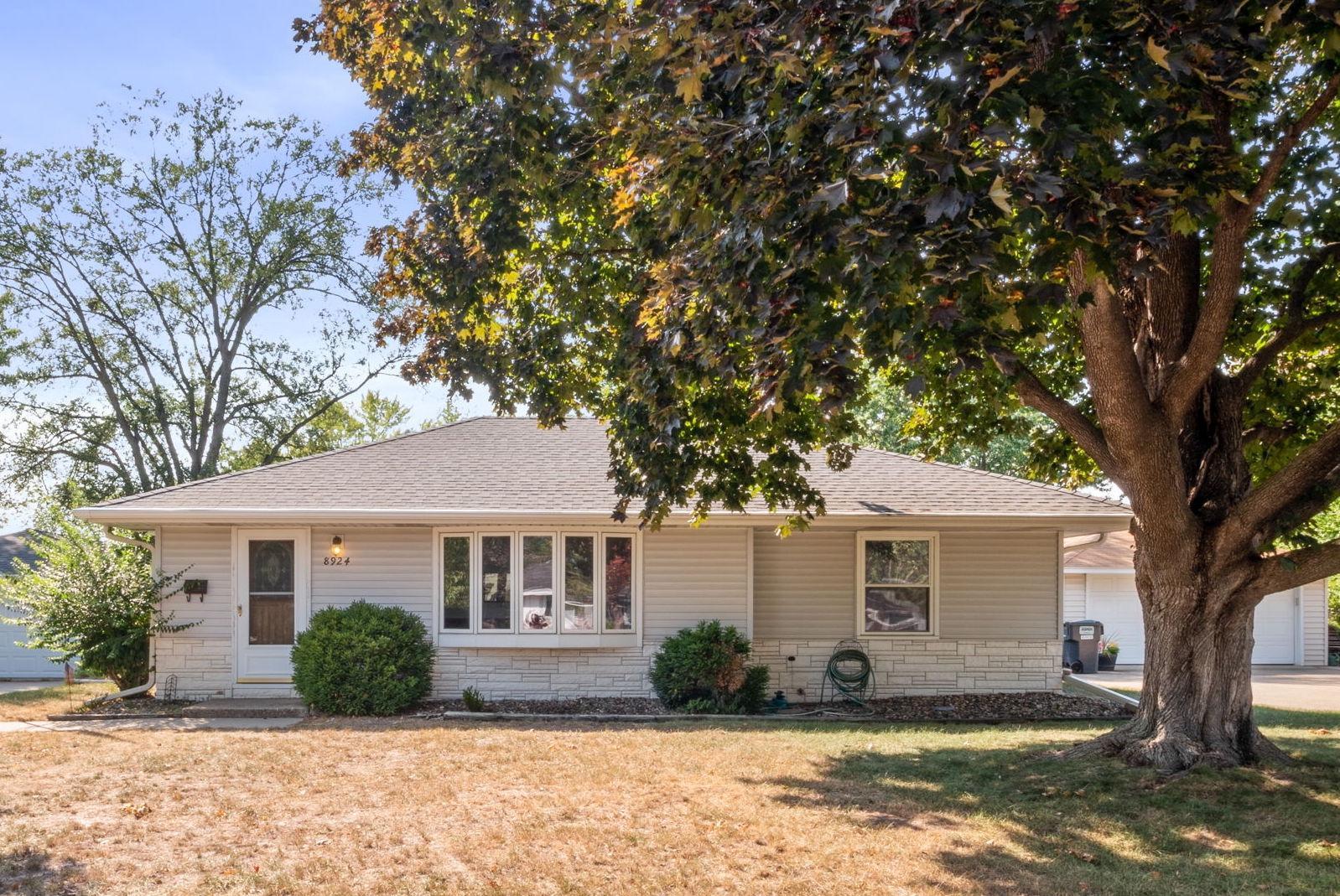View of Residential at 8924 Oakland Avenue, Bloomington MN 55420, Bloomington - Mike Wilen | Minnesota Team Real Estate
