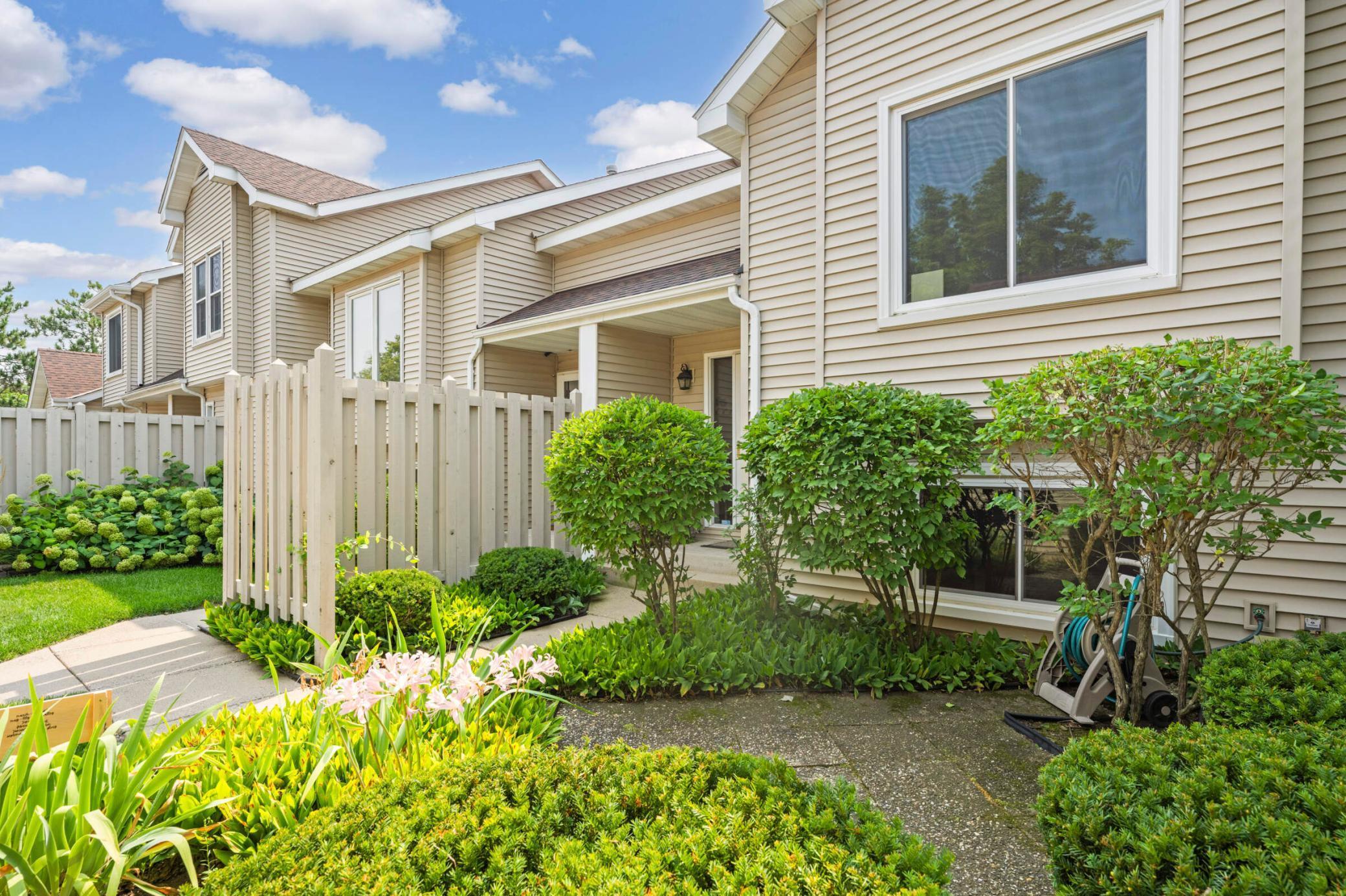 View of Residential at 10279 Arrowwood Drive, Eden Prairie MN 55347, Eden Prairie - Mike Wilen | Minnesota Team Real Estate