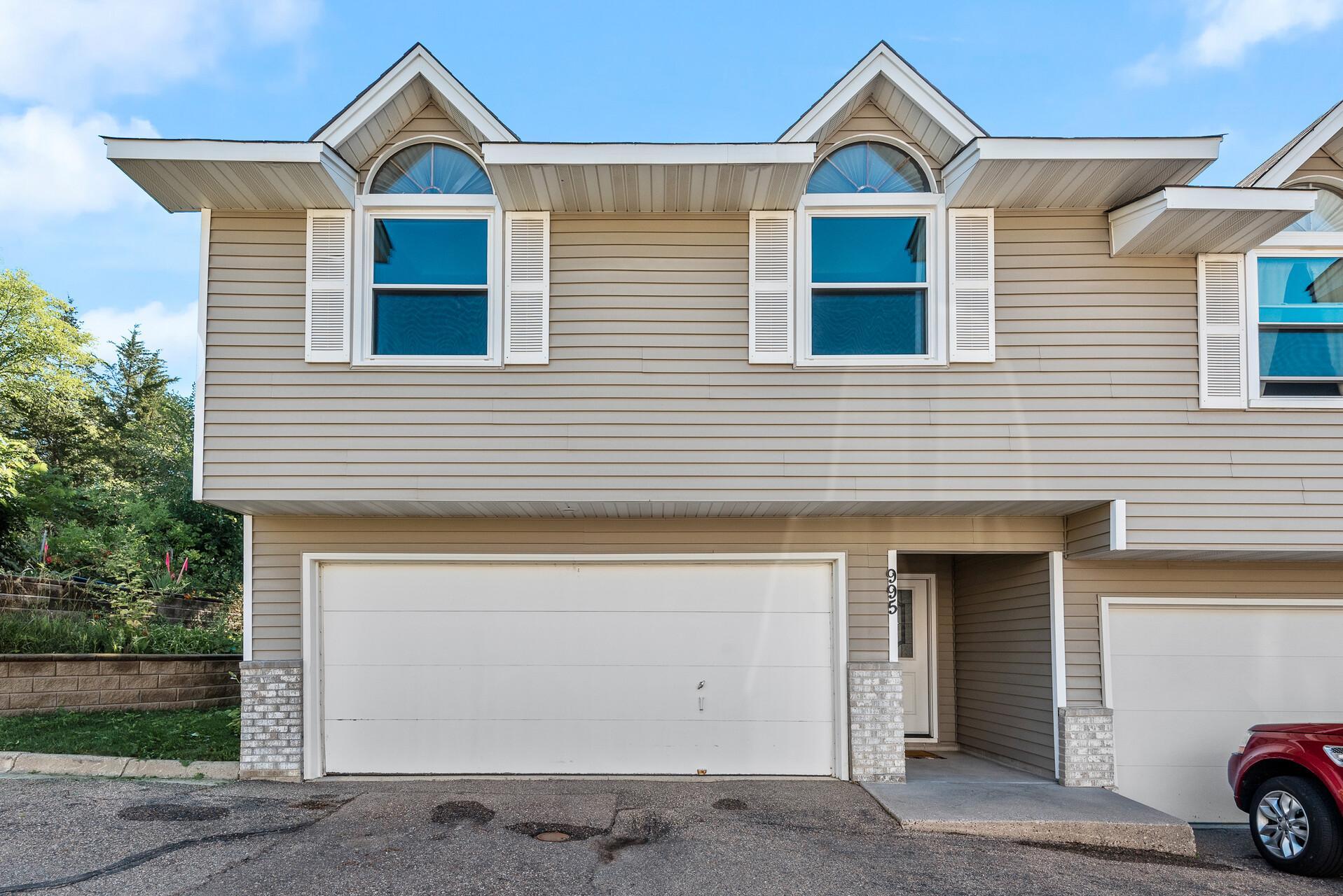 View of Residential at 995 Edgewood Drive, Chaska MN 55318, Chaska - Mike Wilen | Minnesota Team Real Estate