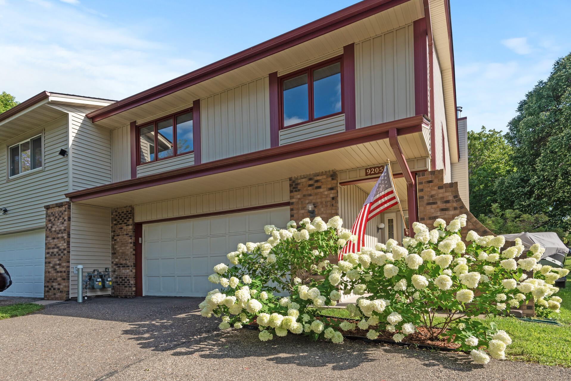 View of Residential at 9205 30th Avenue, New Hope MN 55427, New Hope - Mike Wilen | Minnesota Team Real Estate