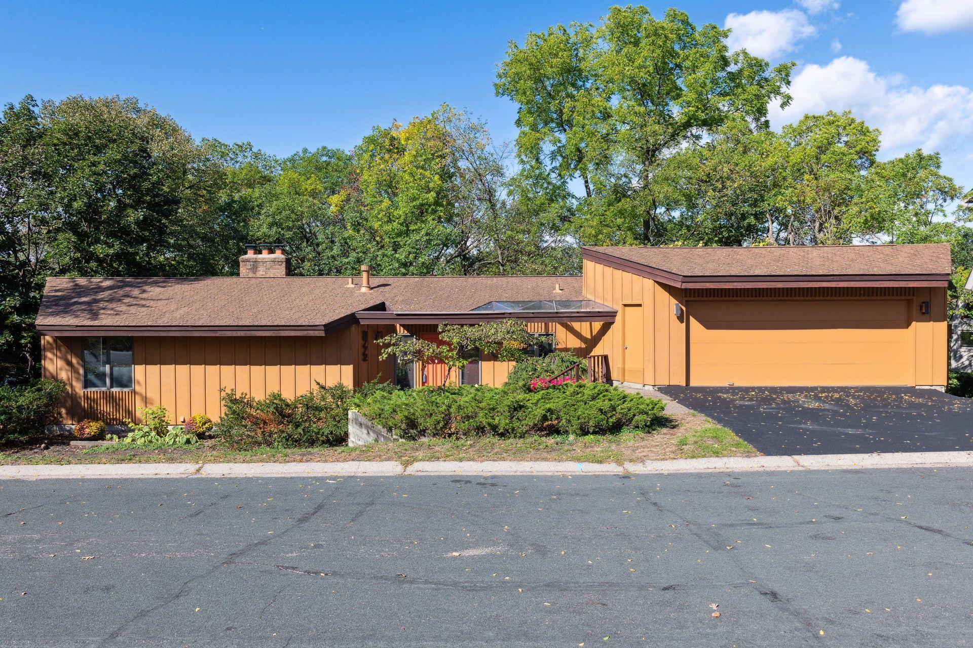 View of Residential at 8772 Walton Oaks Drive, Bloomington MN 55438, Bloomington - Mike Wilen | Minnesota Team Real Estate