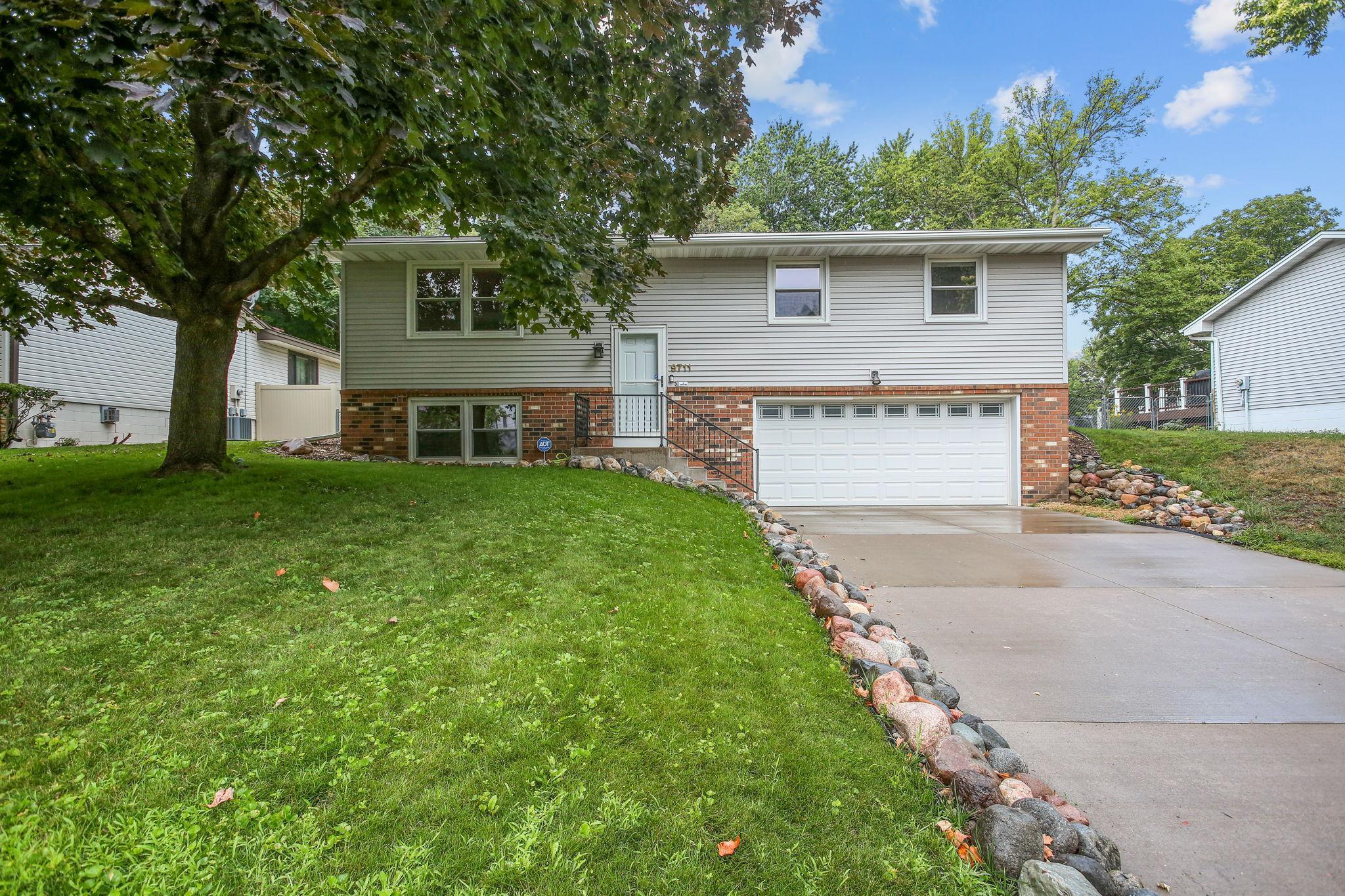 View of Residential at 9711 Cottonwood Lane, Maple Grove MN 55369, Maple Grove - Mike Wilen | Minnesota Team Real Estate