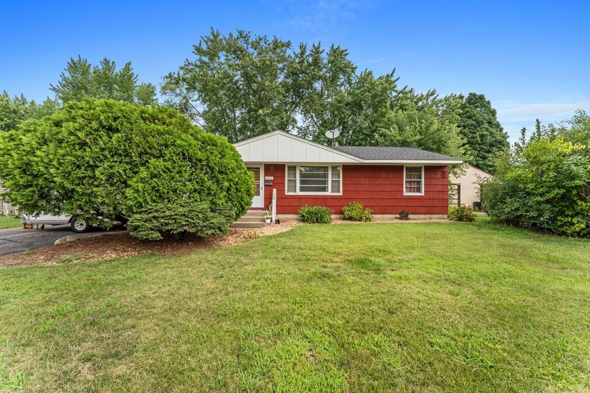 View of Residential at 3733 Upper 71st Street, Inver Grove Heights MN 55076, Inver Grove Heights - Mike Wilen | Minnesota Team Real Estate