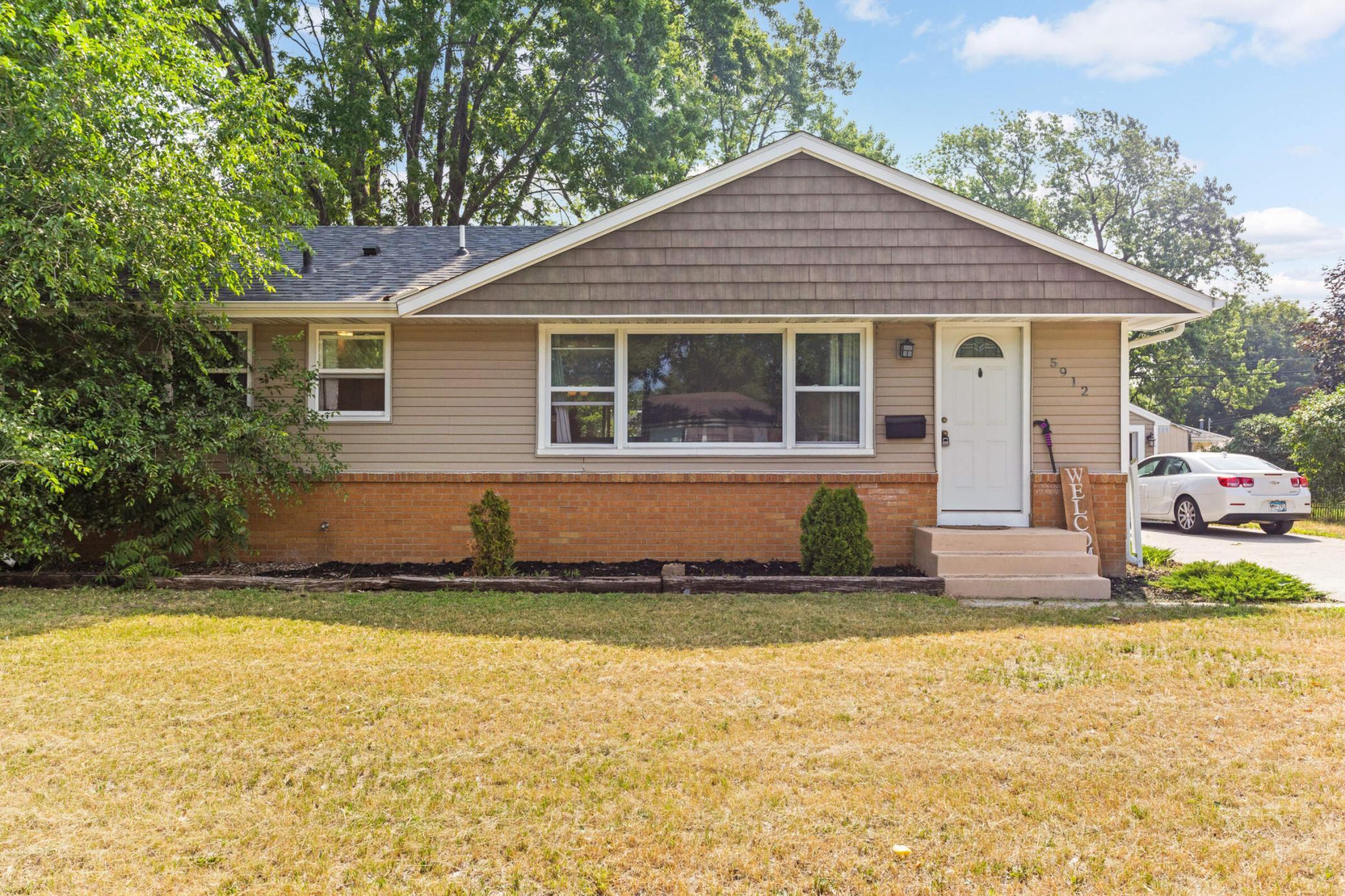 View of Residential at 5912 Xerxes Avenue, Brooklyn Center MN 55430, Brooklyn Center - Mike Wilen | Minnesota Team Real Estate