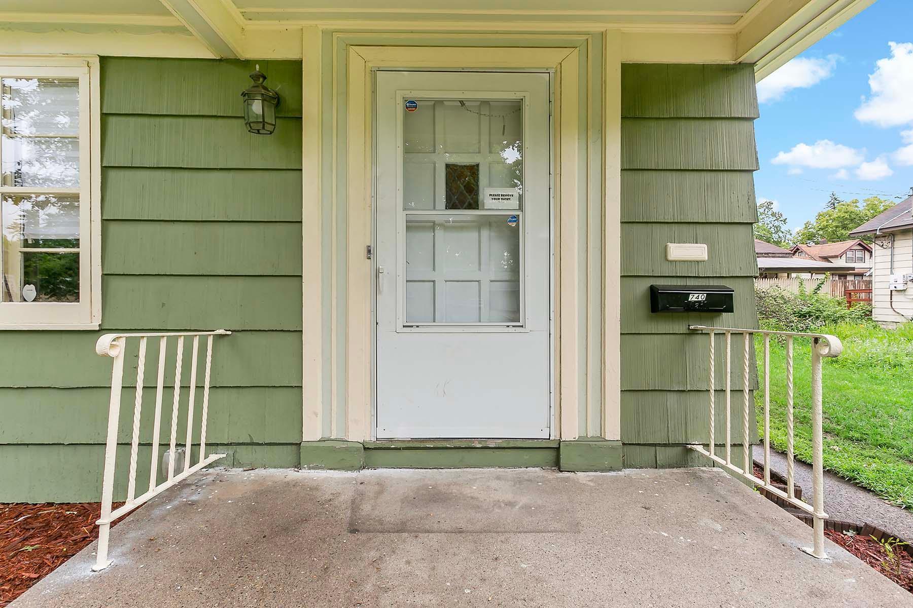View of Residential at 740 Lexington Parkway, Saint Paul MN 55104, Saint Paul - Mike Wilen | Minnesota Team Real Estate