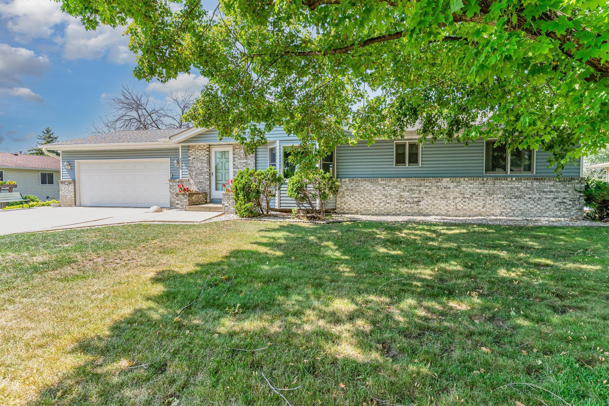 View of Residential at 3909 Palisade Way, Eagan MN 55122, Eagan - Mike Wilen | Minnesota Team Real Estate