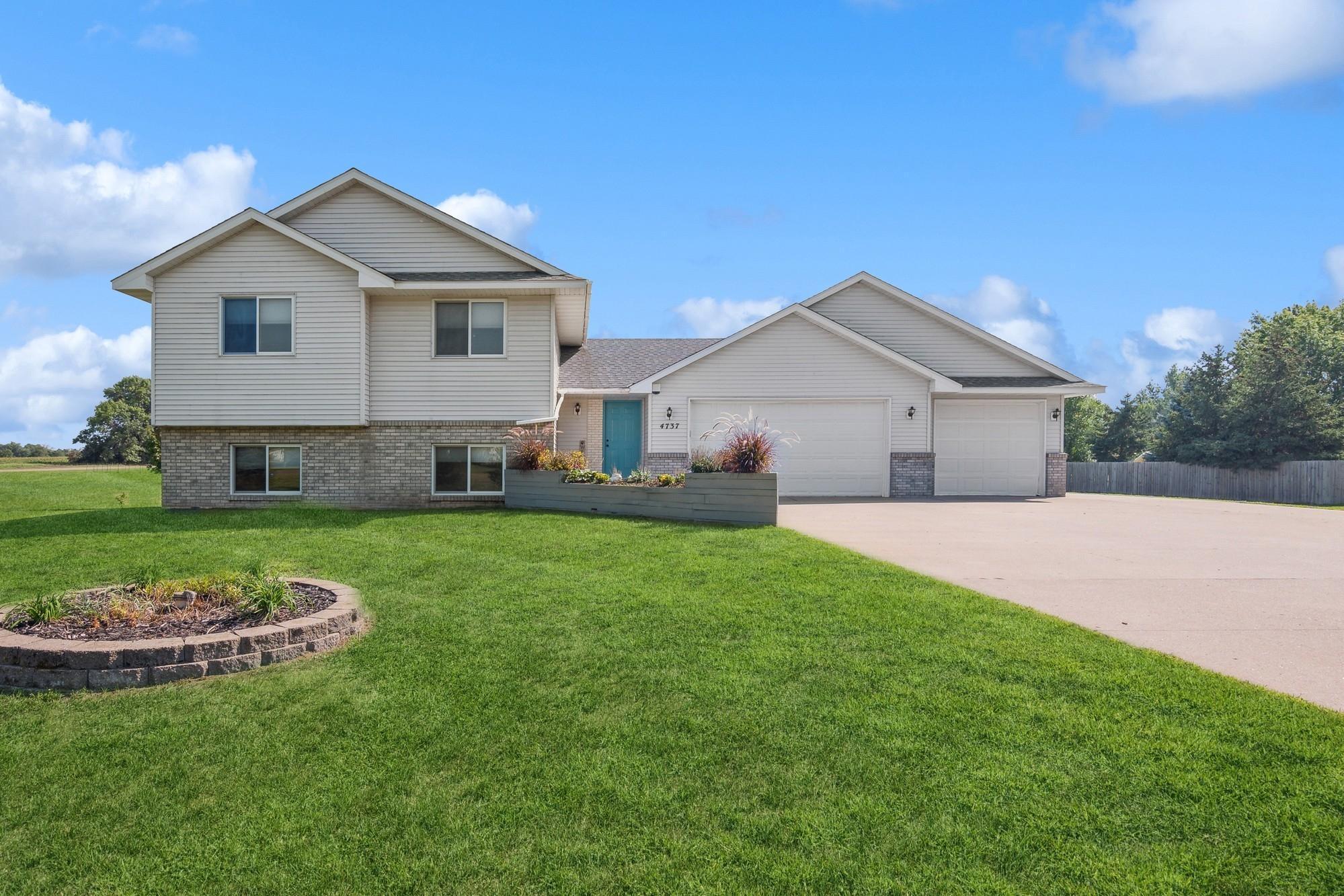 View of Residential at 4737 377th Street, North Branch MN 55056, North Branch - Mike Wilen | Minnesota Team Real Estate