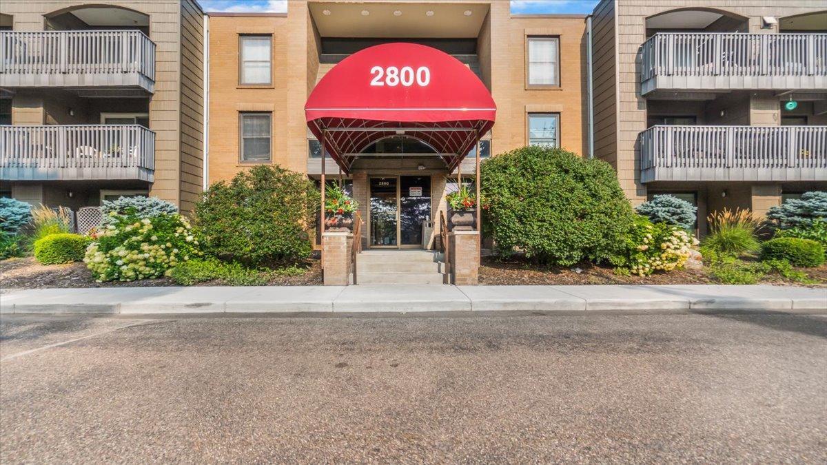 View of Residential at 2800 Hamline Avenue #106, Roseville MN 55113, Roseville - Mike Wilen | Minnesota Team Real Estate