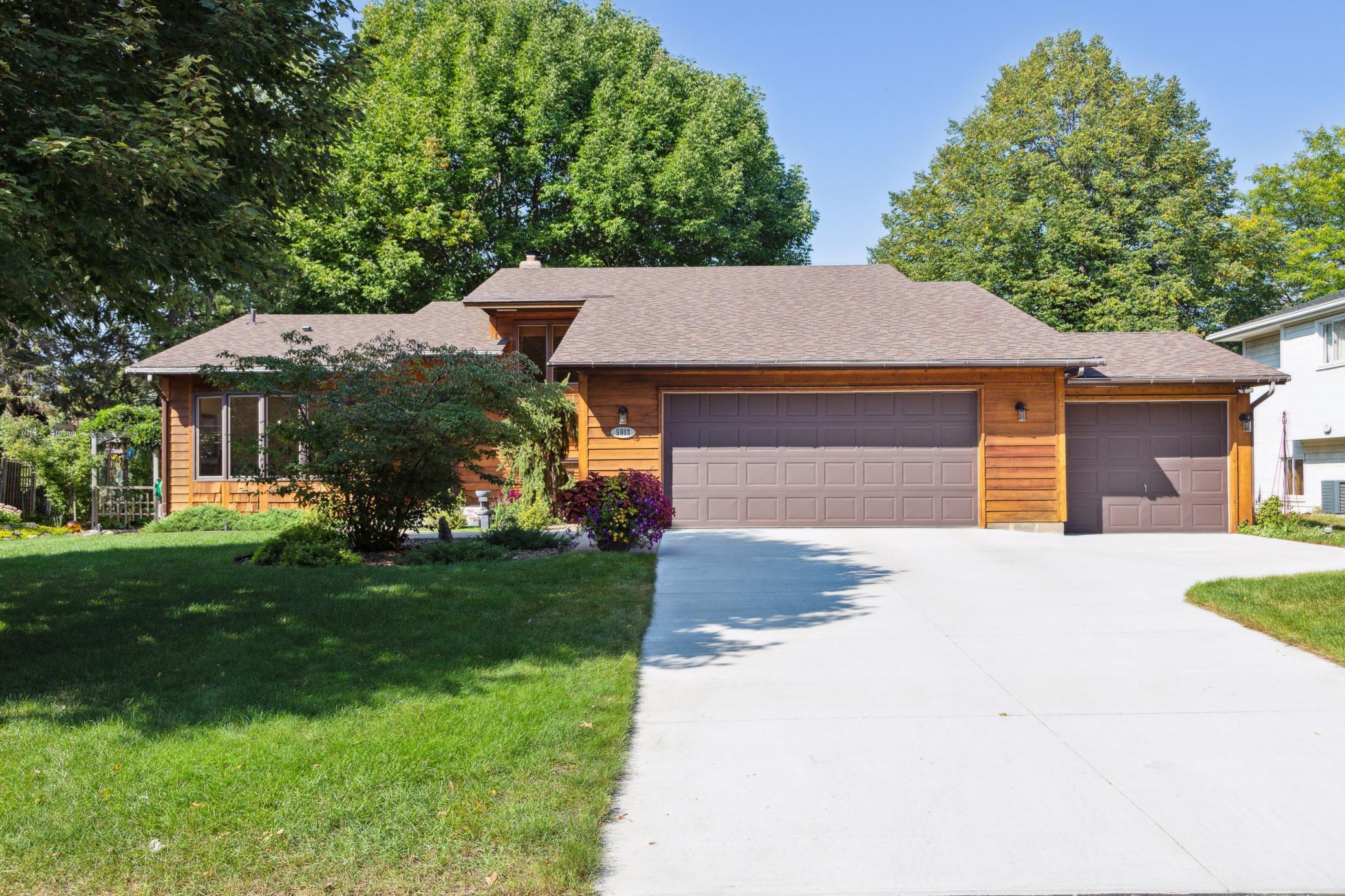 View of Residential at 5913 Turtle Lake Road, Shoreview MN 55126, Shoreview - Mike Wilen | Minnesota Team Real Estate