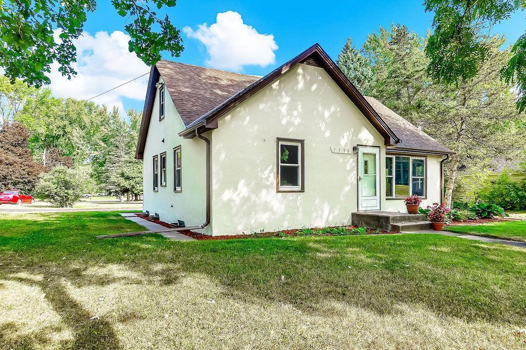 View of Residential at 7394 Stillwater Boulevard, Oakdale MN 55128, Oakdale - Mike Wilen | Minnesota Team Real Estate