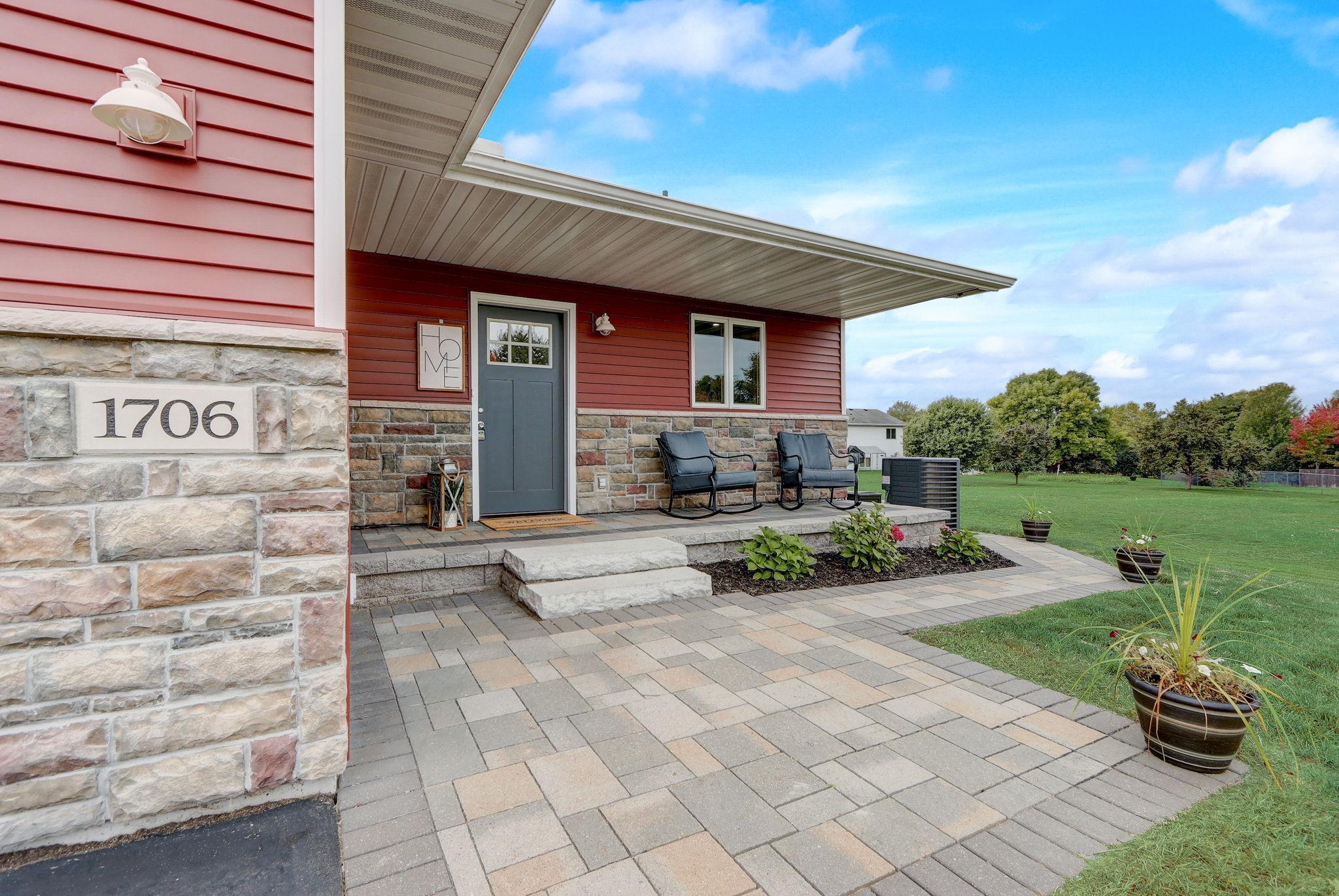 View of Residential at 1706 15th Street, Buffalo MN 55313, Buffalo - Mike Wilen | Minnesota Team Real Estate