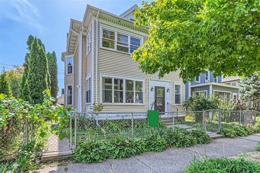 View of Residential Income at 638 Hague Avenue, Saint Paul MN 55104, Saint Paul - Mike Wilen | Minnesota Team Real Estate