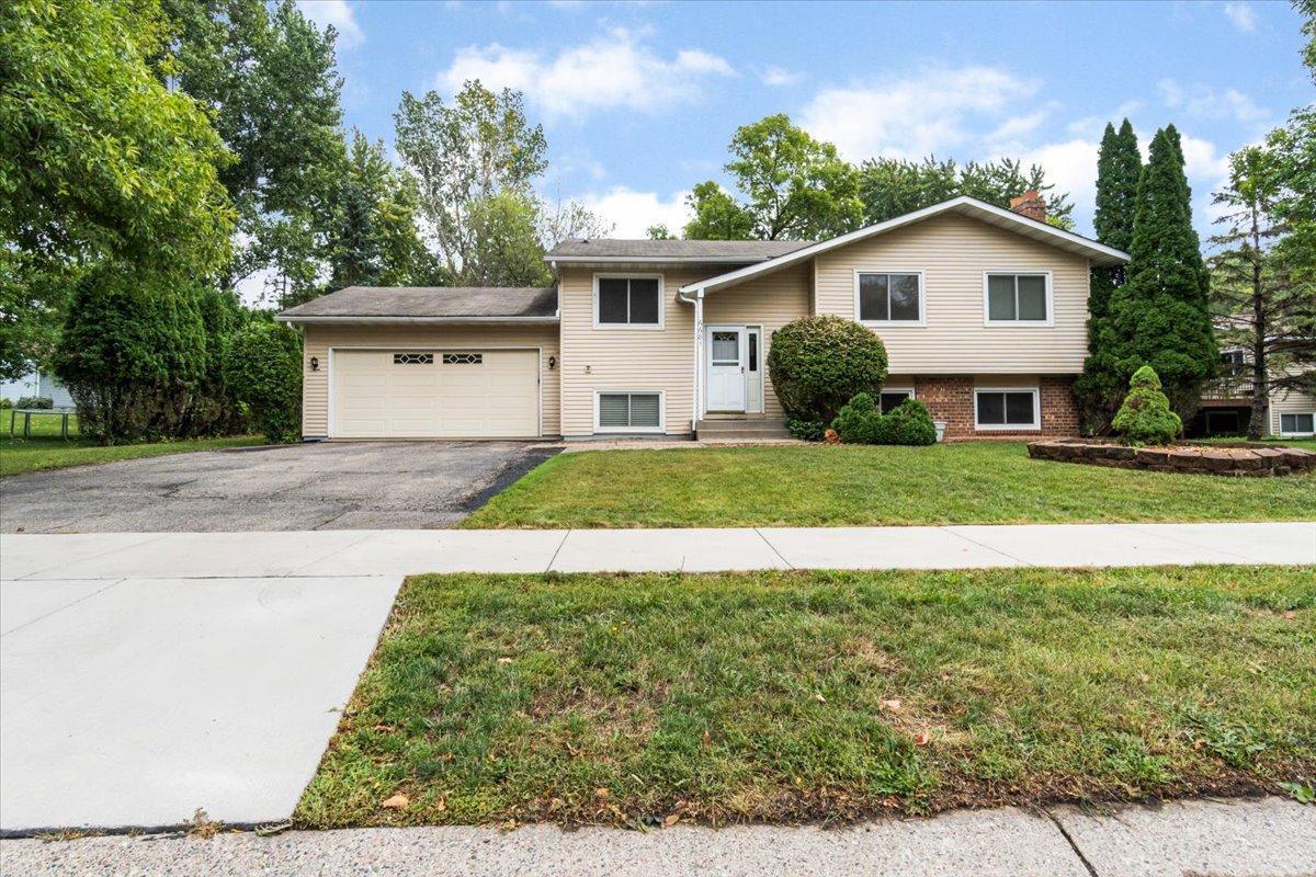 View of Residential at 6681 168th Avenue, Eden Prairie MN 55346, Eden Prairie - Mike Wilen | Minnesota Team Real Estate