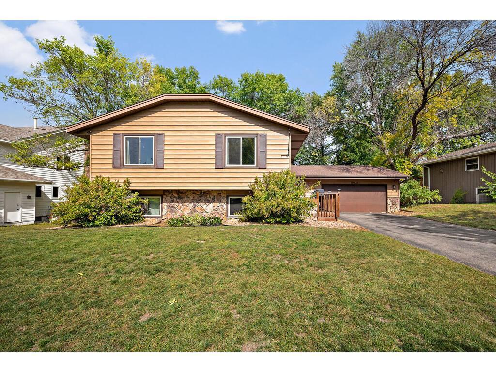 View of Residential at 10330 Amsden Way, Eden Prairie MN 55347, Eden Prairie - Mike Wilen | Minnesota Team Real Estate