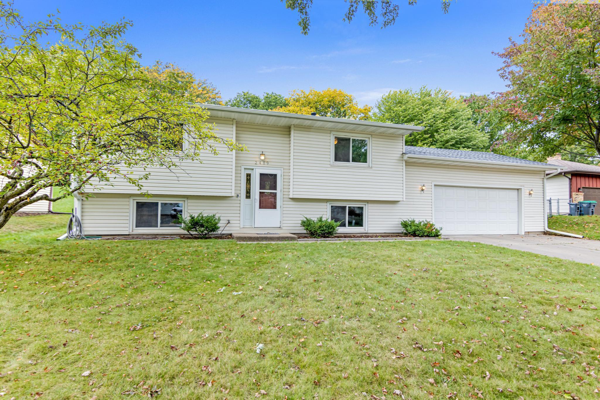 View of Residential at 2489 Belmont Lane, North Saint Paul MN 55109, North Saint Paul - Mike Wilen | Minnesota Team Real Estate