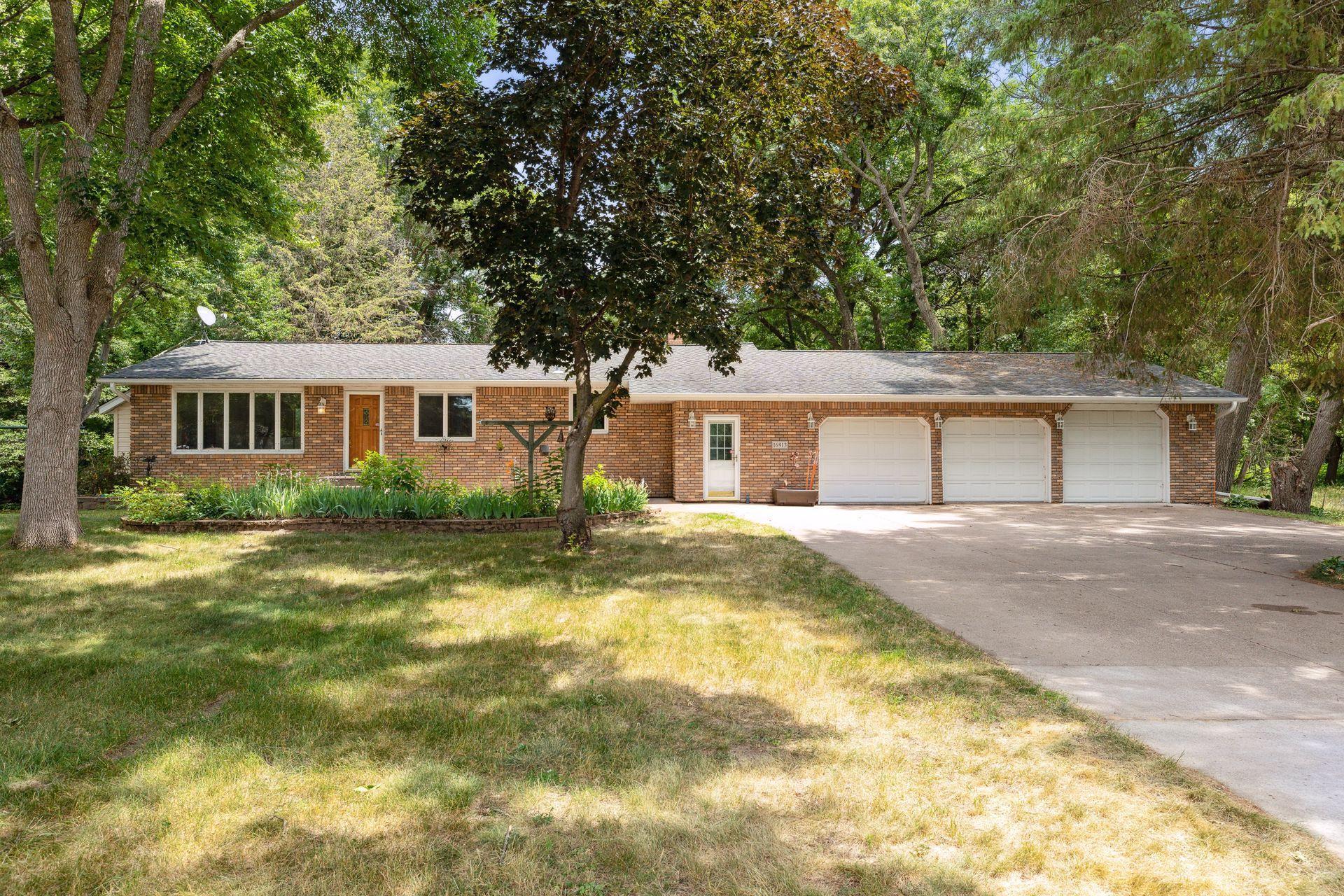 View of Residential at 16913 Kettle River Boulevard, Forest Lake MN 55025, Forest Lake - Mike Wilen | Minnesota Team Real Estate