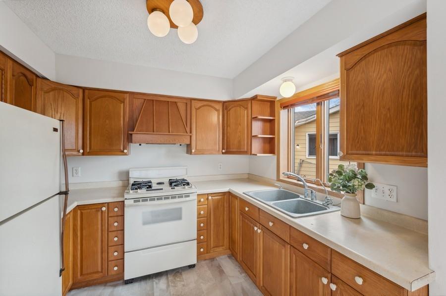 View of Residential at 991 Hammer Avenue, Saint Paul MN 55106, Saint Paul - Mike Wilen | Minnesota Team Real Estate