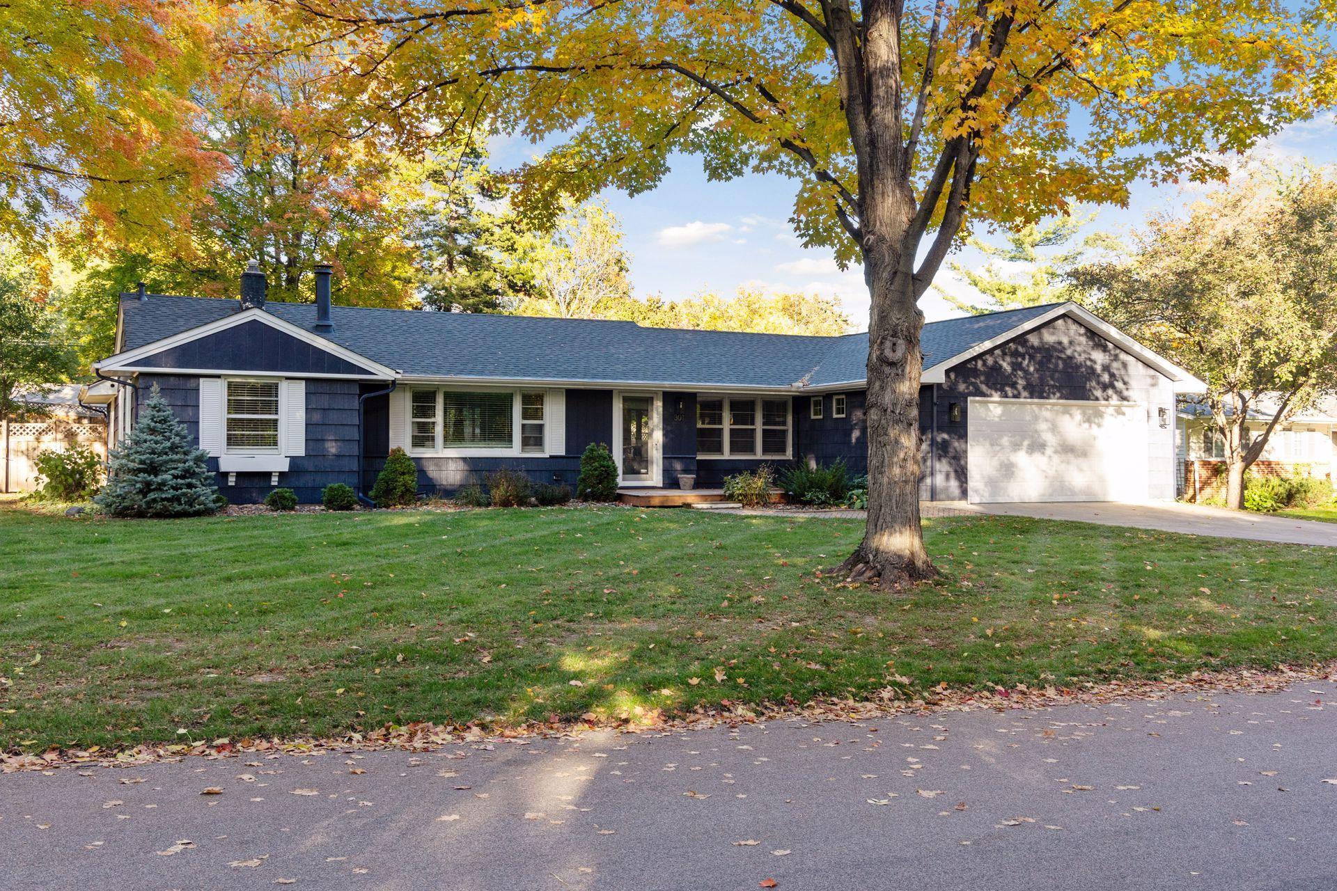 View of Residential at 301 Ridgeview Drive, Wayzata MN 55391, Wayzata - Mike Wilen | Minnesota Team Real Estate