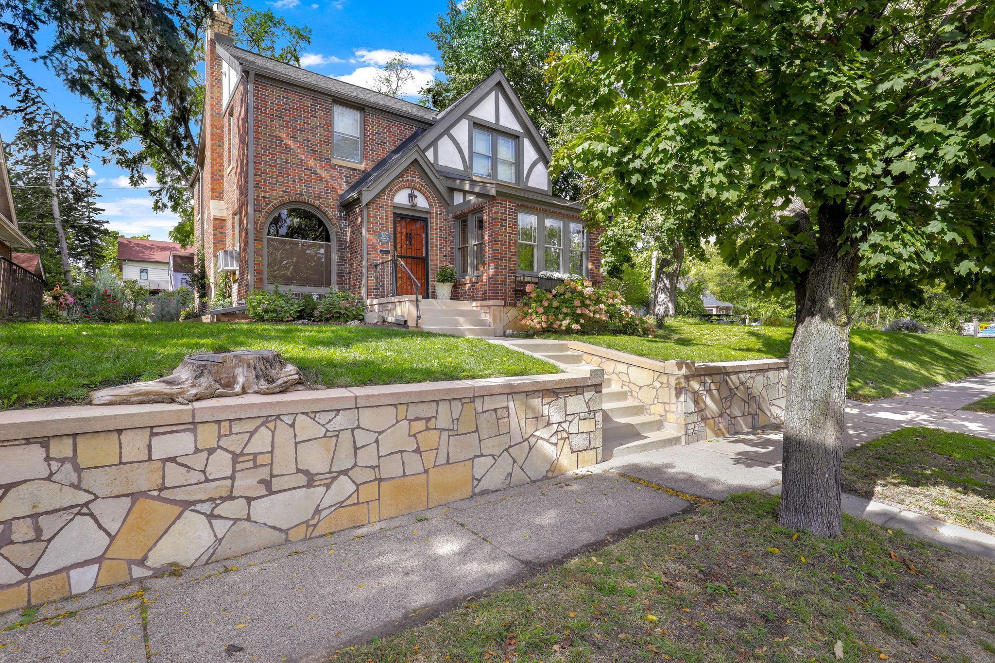 View of Residential at 699 Robert Street, Saint Paul MN 55107, Saint Paul - Mike Wilen | Minnesota Team Real Estate