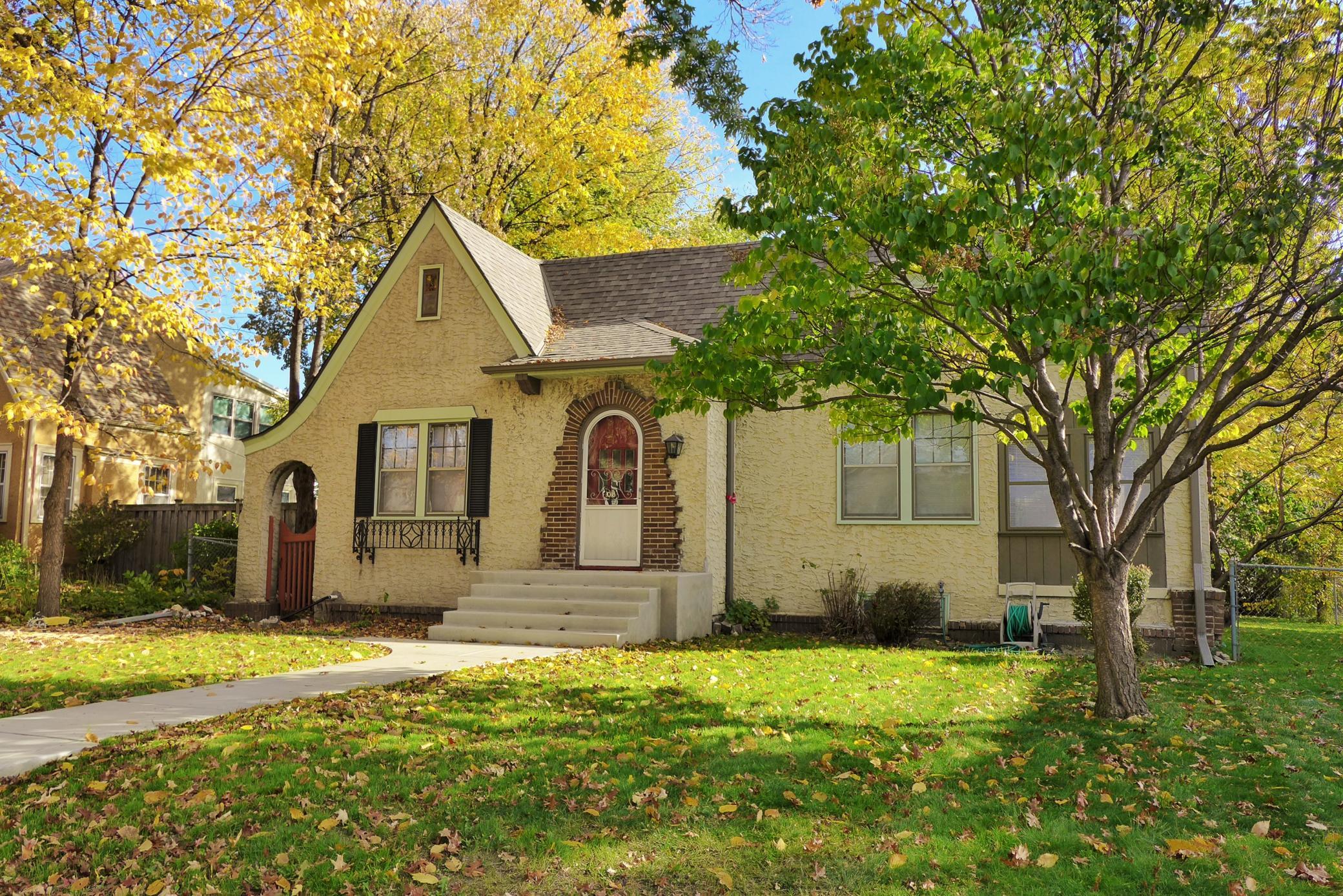 View of Residential at 1018 Russell Avenue, Minneapolis MN 55411, Minneapolis - Mike Wilen | Minnesota Team Real Estate