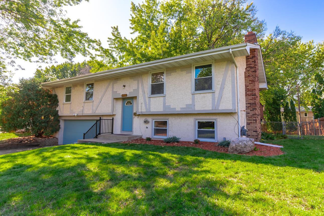 View of Residential at 3925 Louisiana Avenue, New Hope MN 55427, New Hope - Mike Wilen | Minnesota Team Real Estate